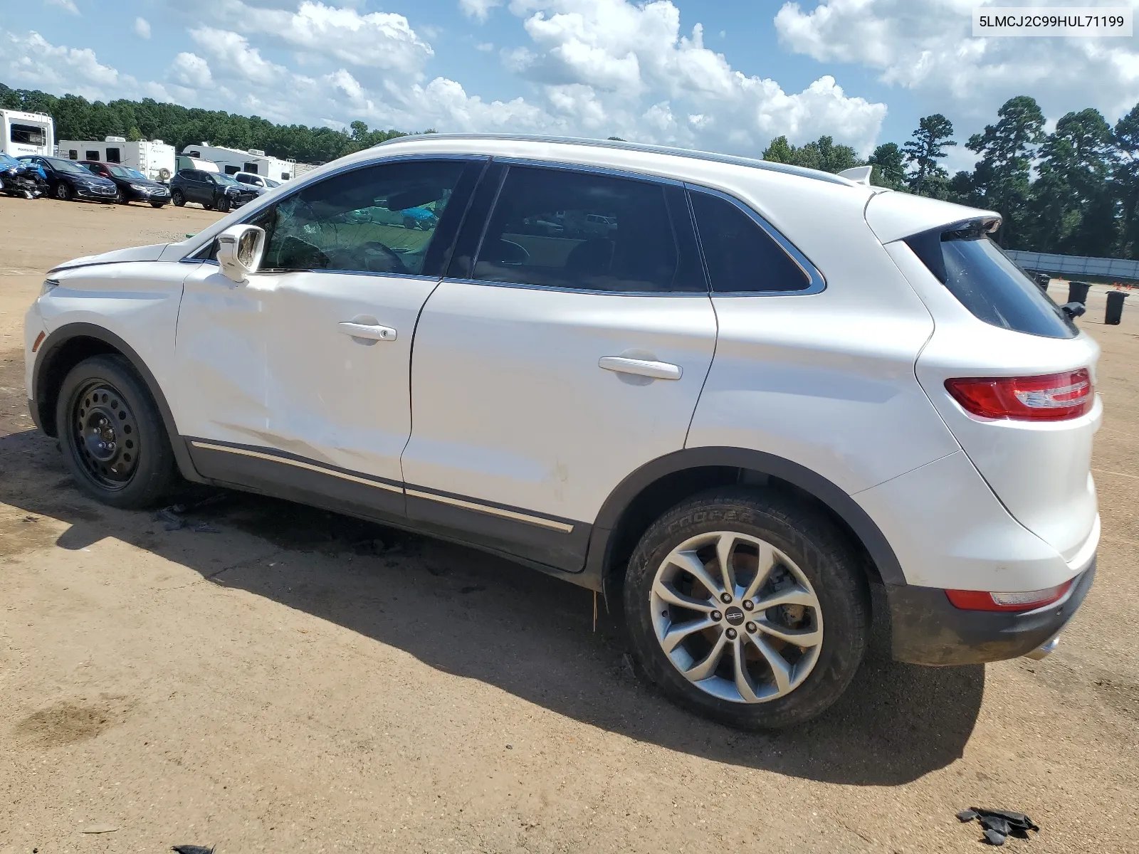 5LMCJ2C99HUL71199 2017 Lincoln Mkc Select