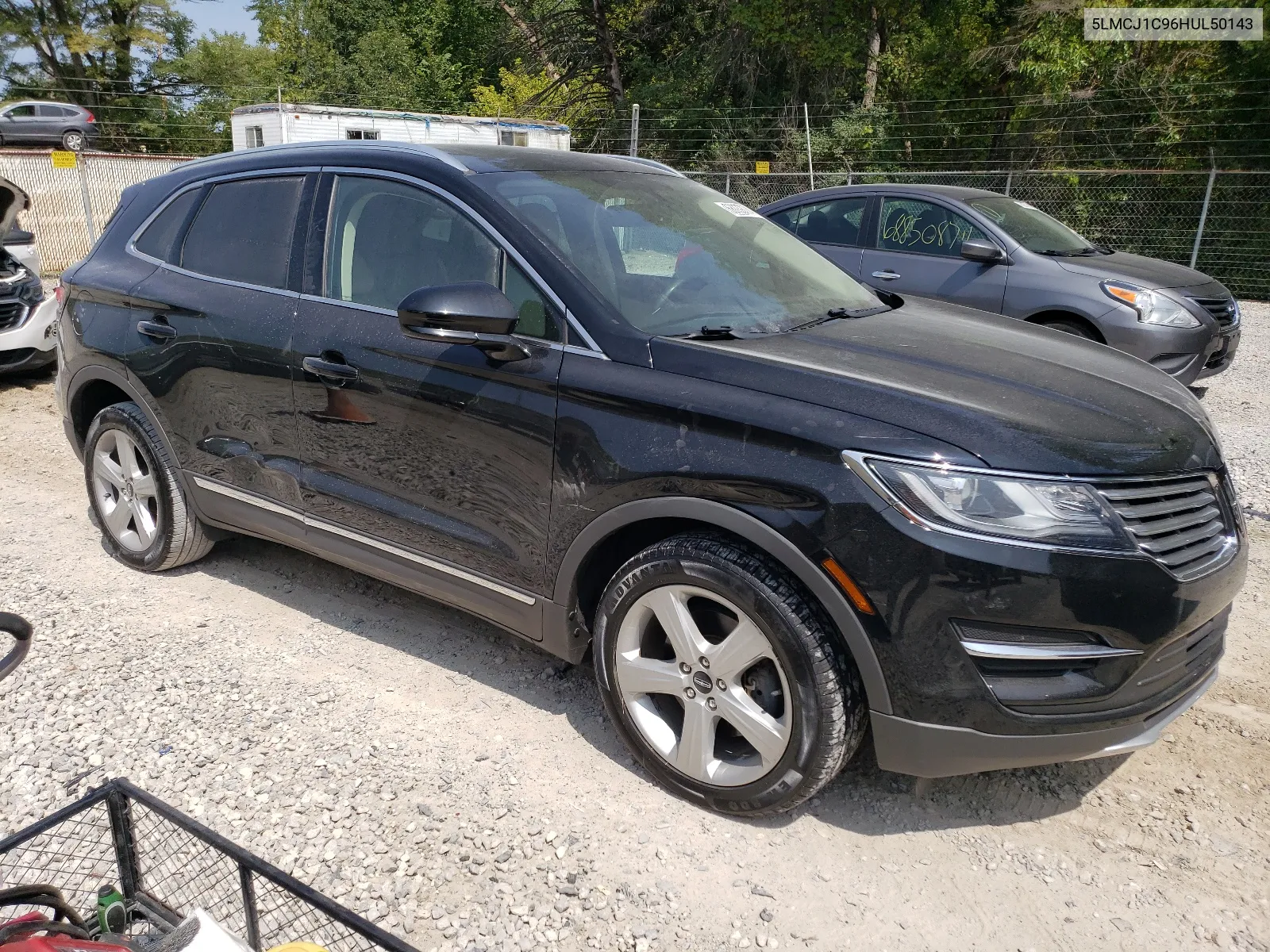 5LMCJ1C96HUL50143 2017 Lincoln Mkc Premiere