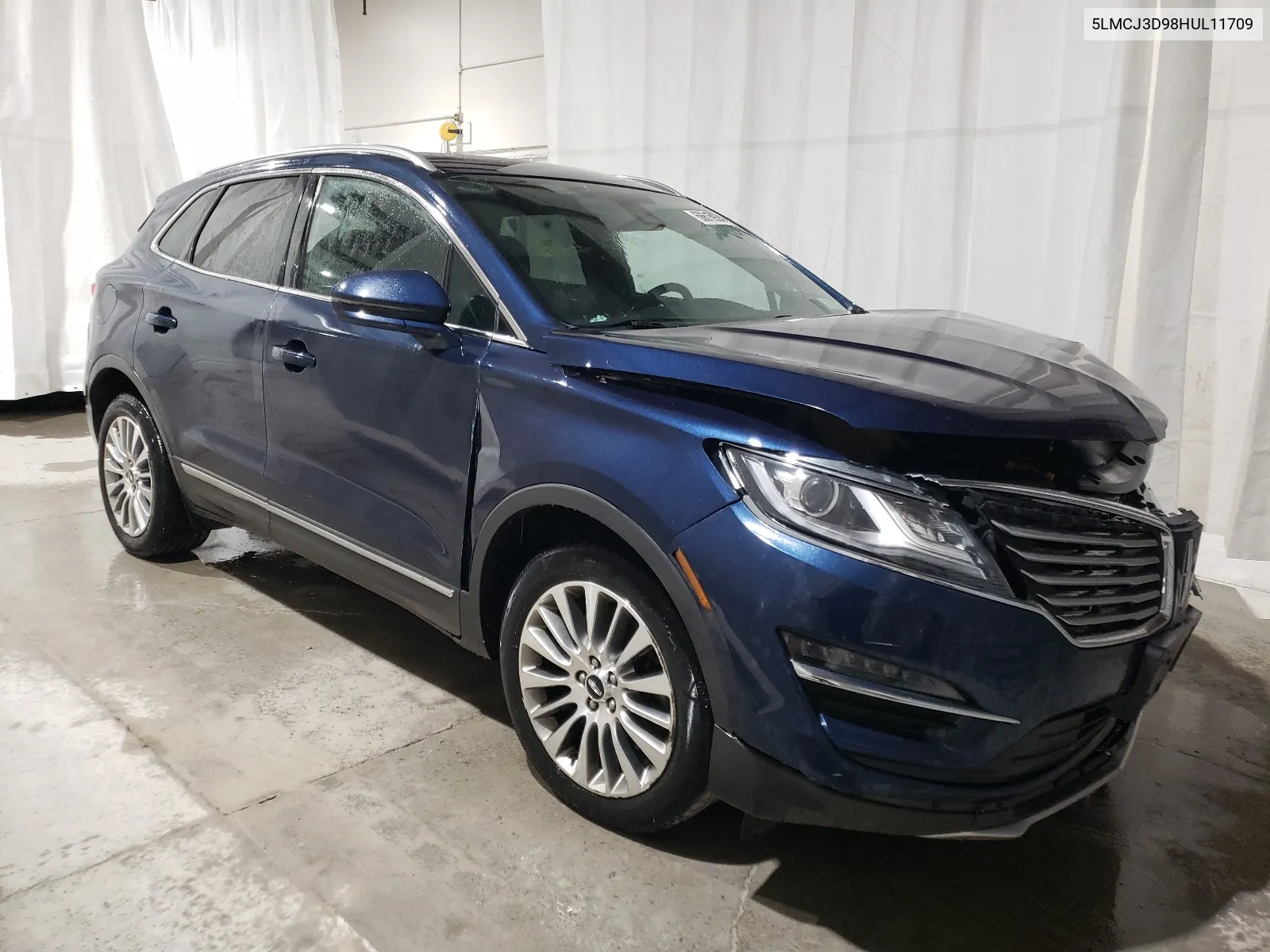 5LMCJ3D98HUL11709 2017 Lincoln Mkc Reserve