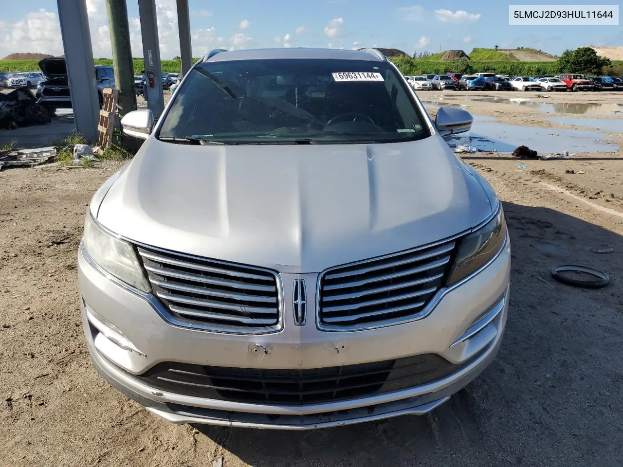 5LMCJ2D93HUL11644 2017 Lincoln Mkc Select