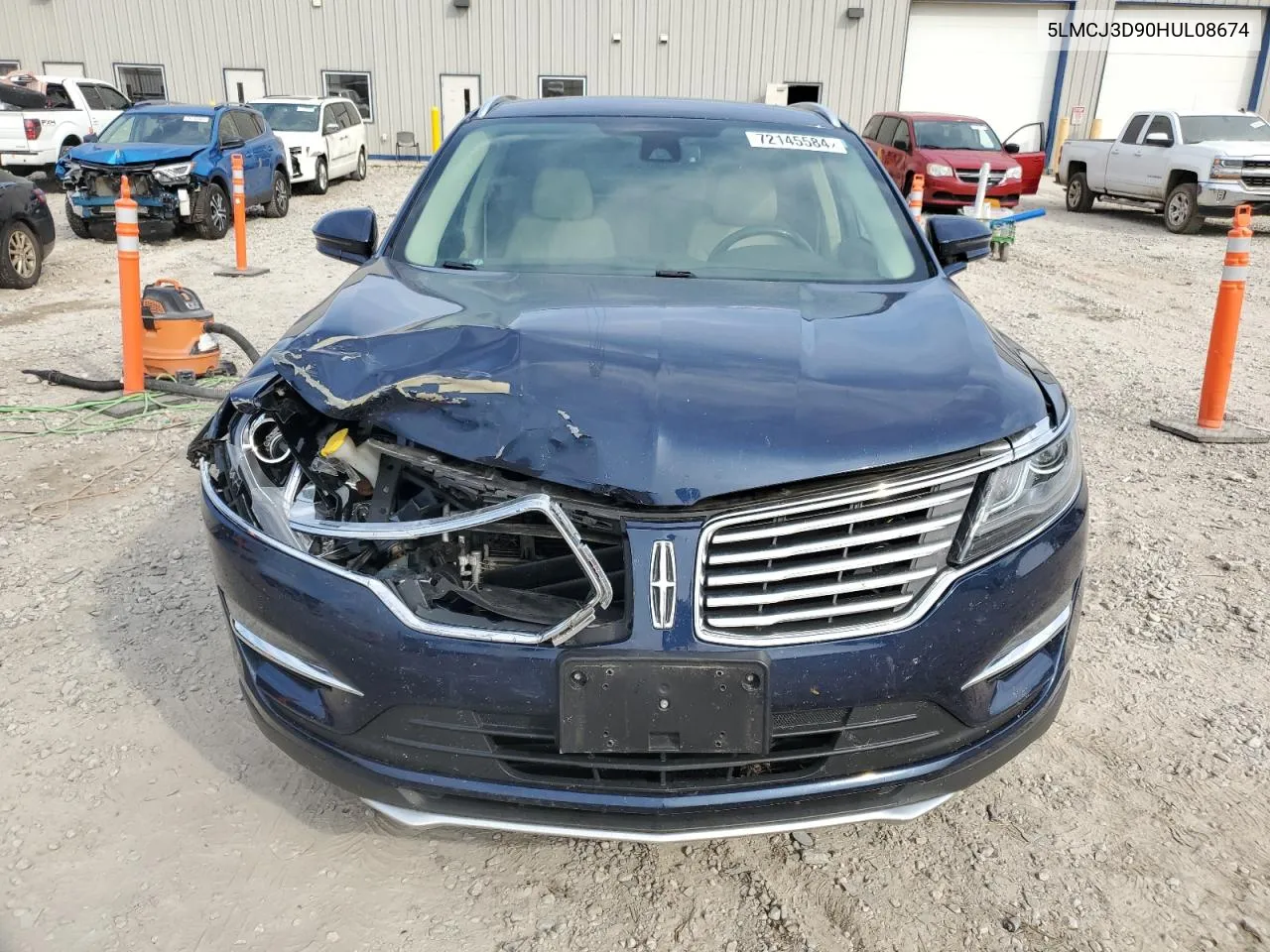 5LMCJ3D90HUL08674 2017 Lincoln Mkc Reserve