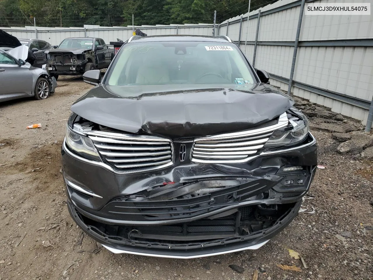 5LMCJ3D9XHUL54075 2017 Lincoln Mkc Reserve