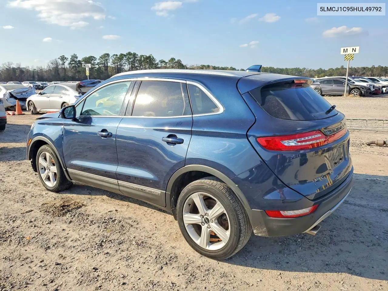 5LMCJ1C95HUL49792 2017 Lincoln Mkc Premiere