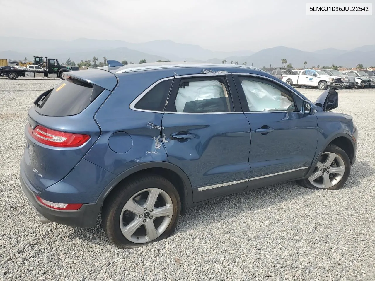 5LMCJ1D96JUL22542 2018 Lincoln Mkc Premiere