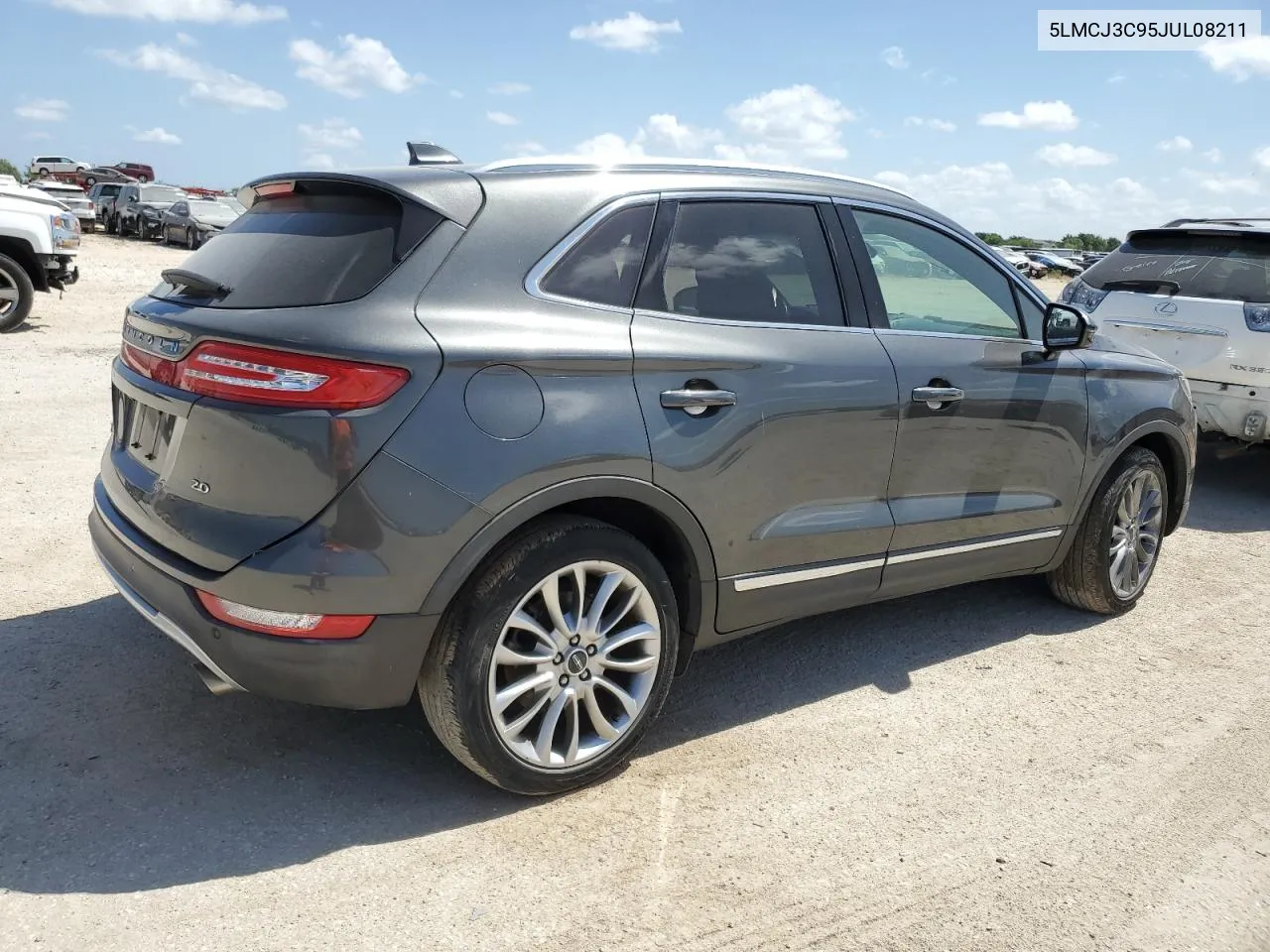 5LMCJ3C95JUL08211 2018 Lincoln Mkc Reserve