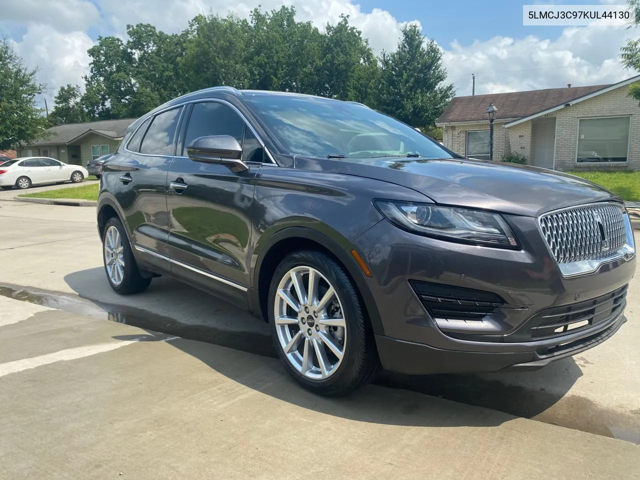 5LMCJ3C97KUL44130 2019 Lincoln Mkc Reserve