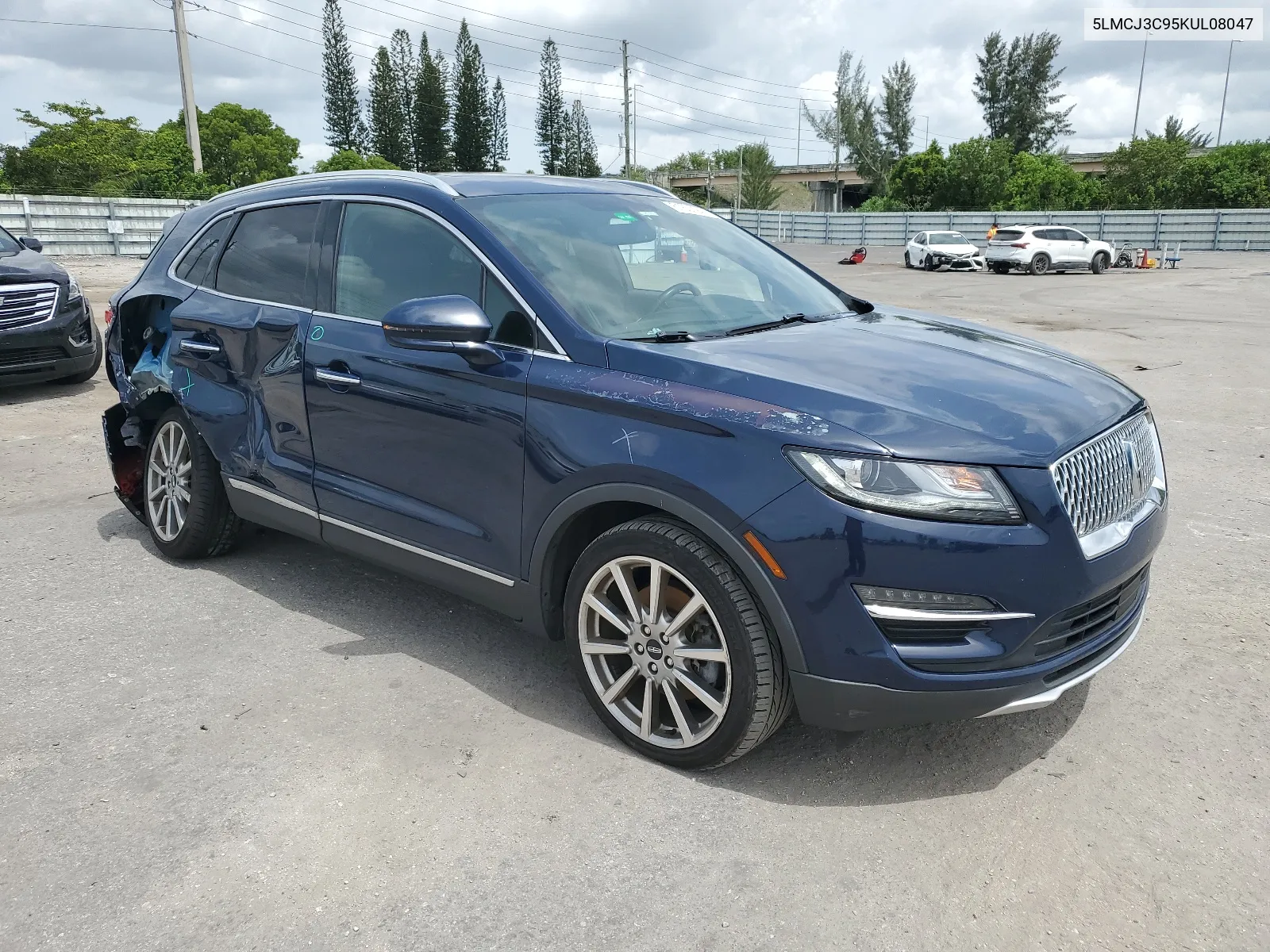 5LMCJ3C95KUL08047 2019 Lincoln Mkc Reserve