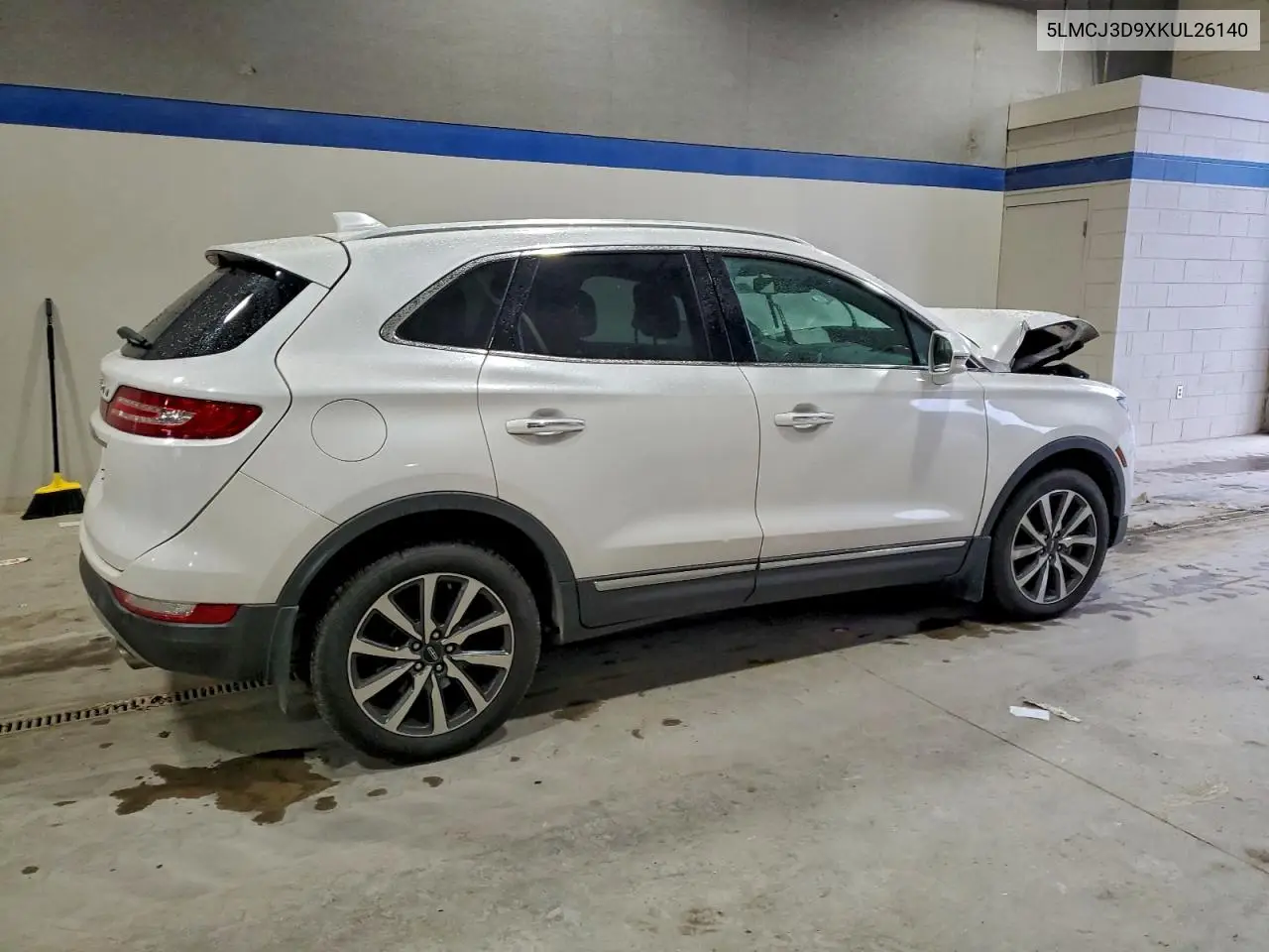 5LMCJ3D9XKUL26140 2019 Lincoln Mkc Reserve