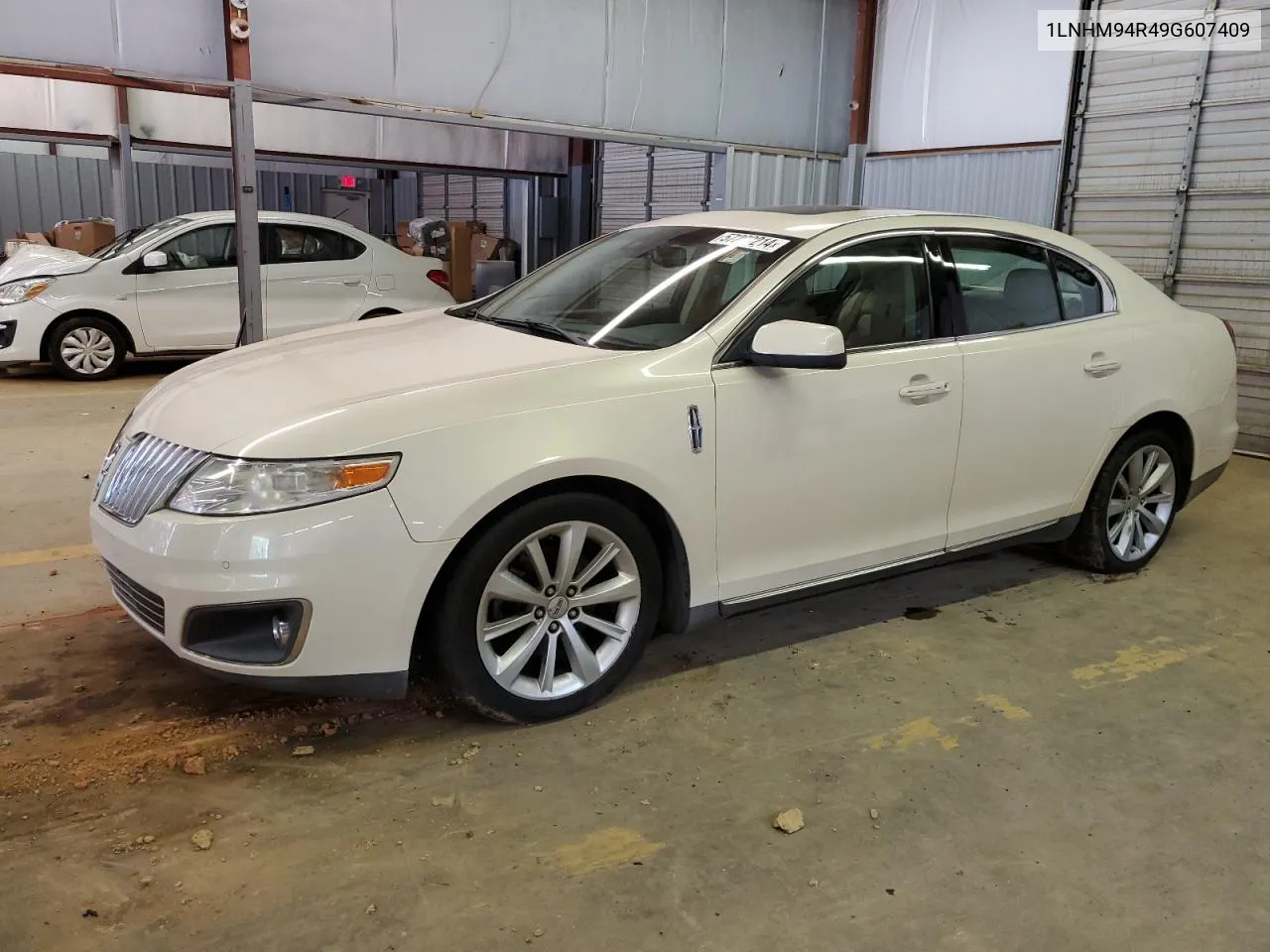 2009 Lincoln Mks VIN: 1LNHM94R49G607409 Lot: 57203214