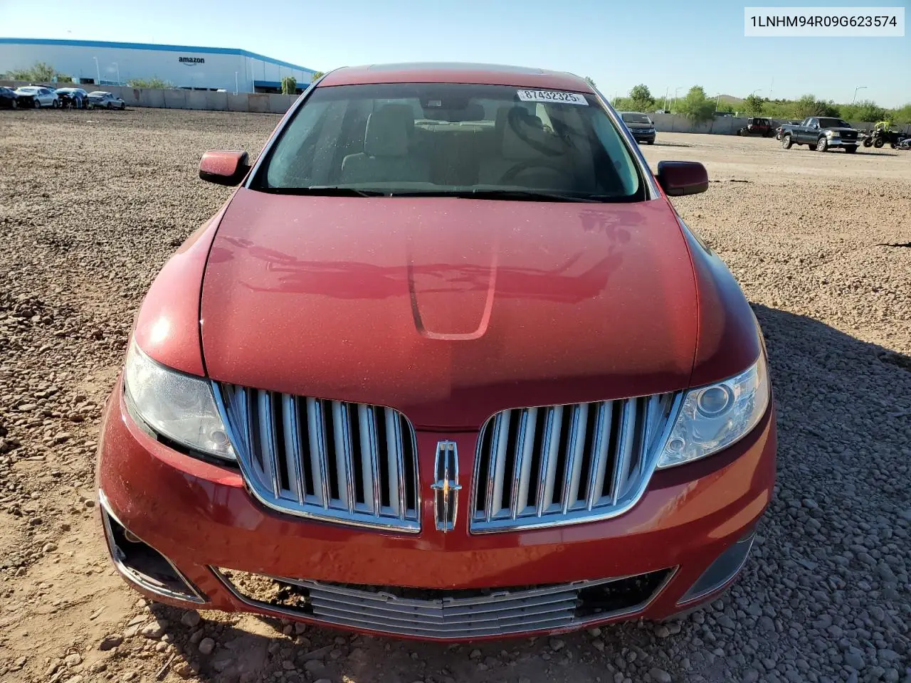 1LNHM94R09G623574 2009 Lincoln Mks
