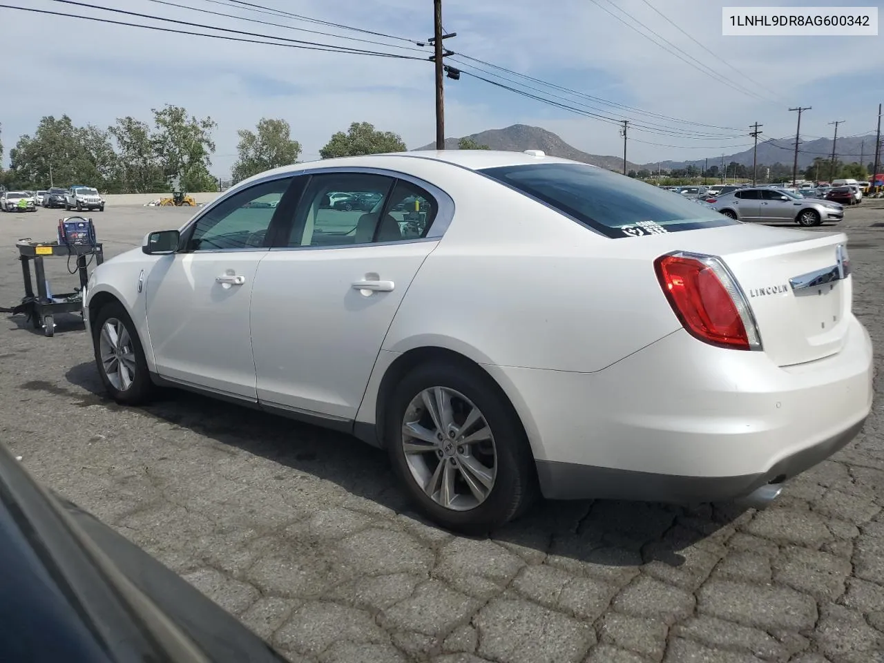 1LNHL9DR8AG600342 2010 Lincoln Mks