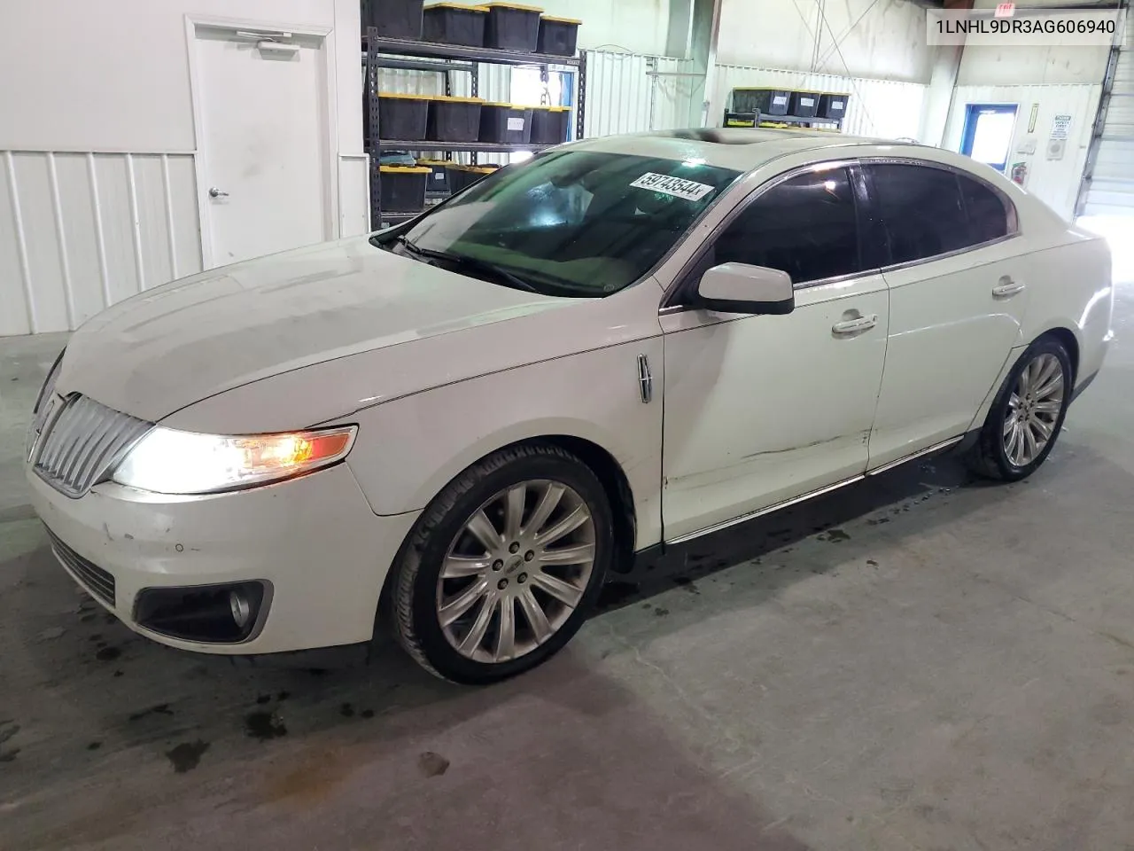 1LNHL9DR3AG606940 2010 Lincoln Mks