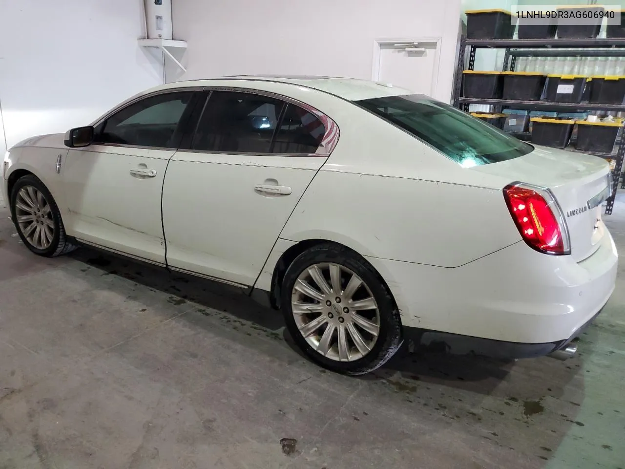 1LNHL9DR3AG606940 2010 Lincoln Mks