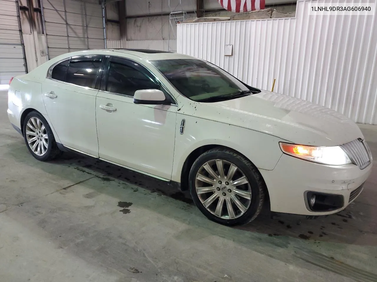 2010 Lincoln Mks VIN: 1LNHL9DR3AG606940 Lot: 59743544