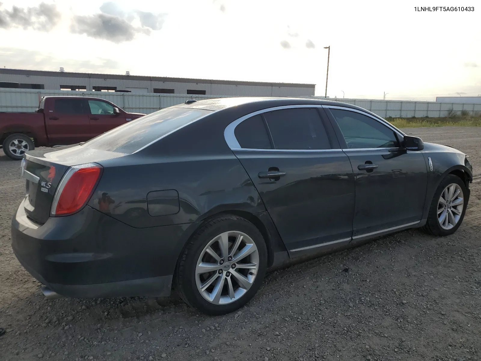 2010 Lincoln Mks VIN: 1LNHL9FT5AG610433 Lot: 63388064