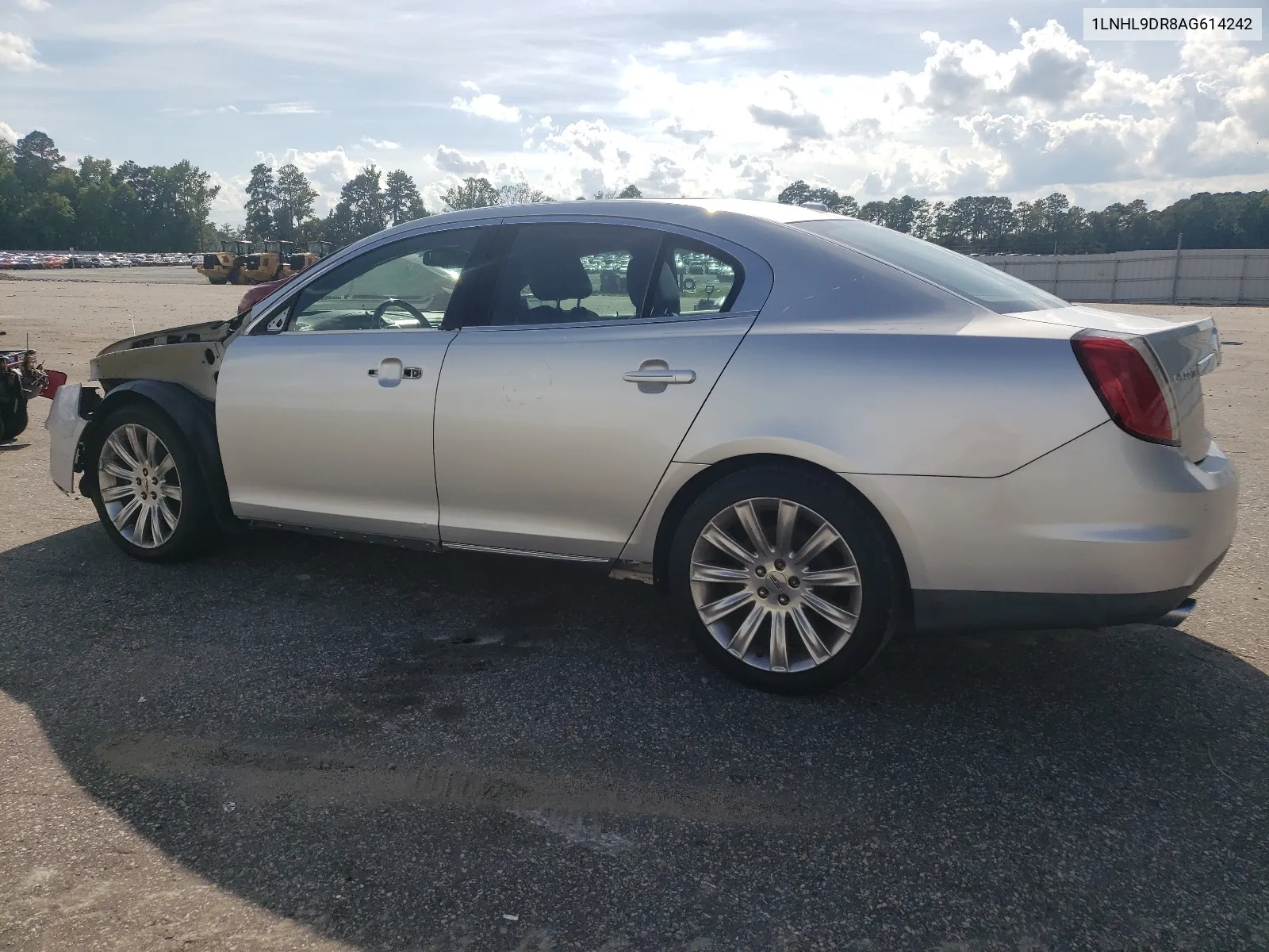 1LNHL9DR8AG614242 2010 Lincoln Mks