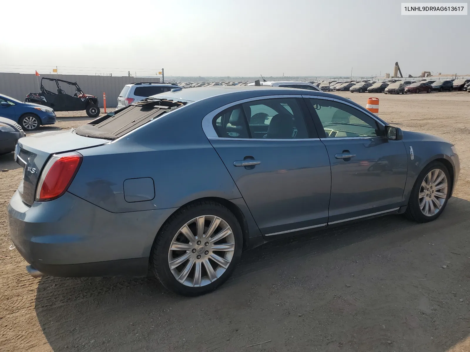 1LNHL9DR9AG613617 2010 Lincoln Mks