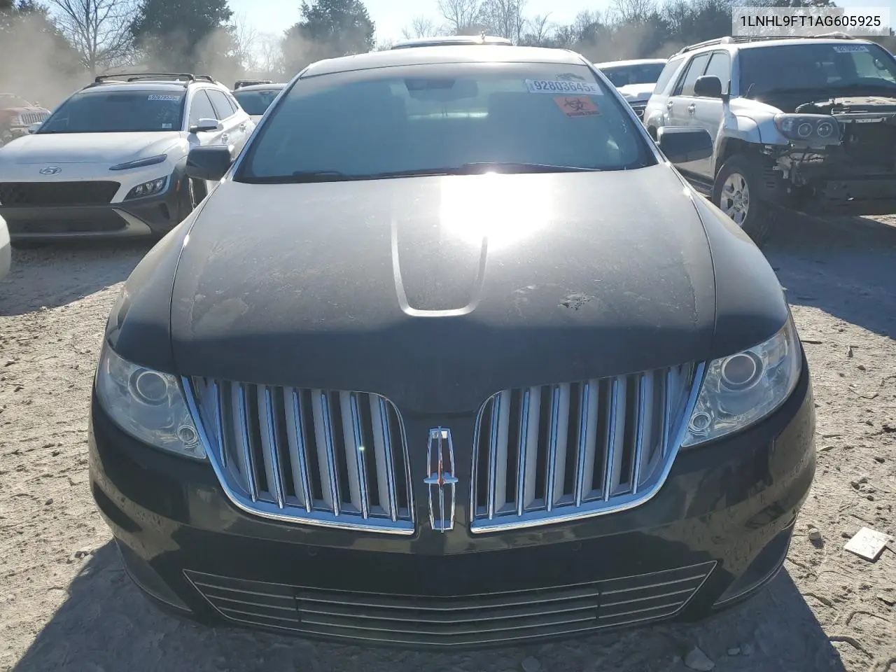1LNHL9FT1AG605925 2010 Lincoln Mks
