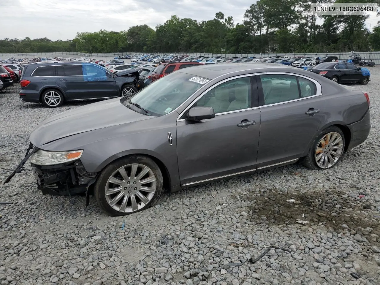 1LNHL9FT8BG606488 2011 Lincoln Mks