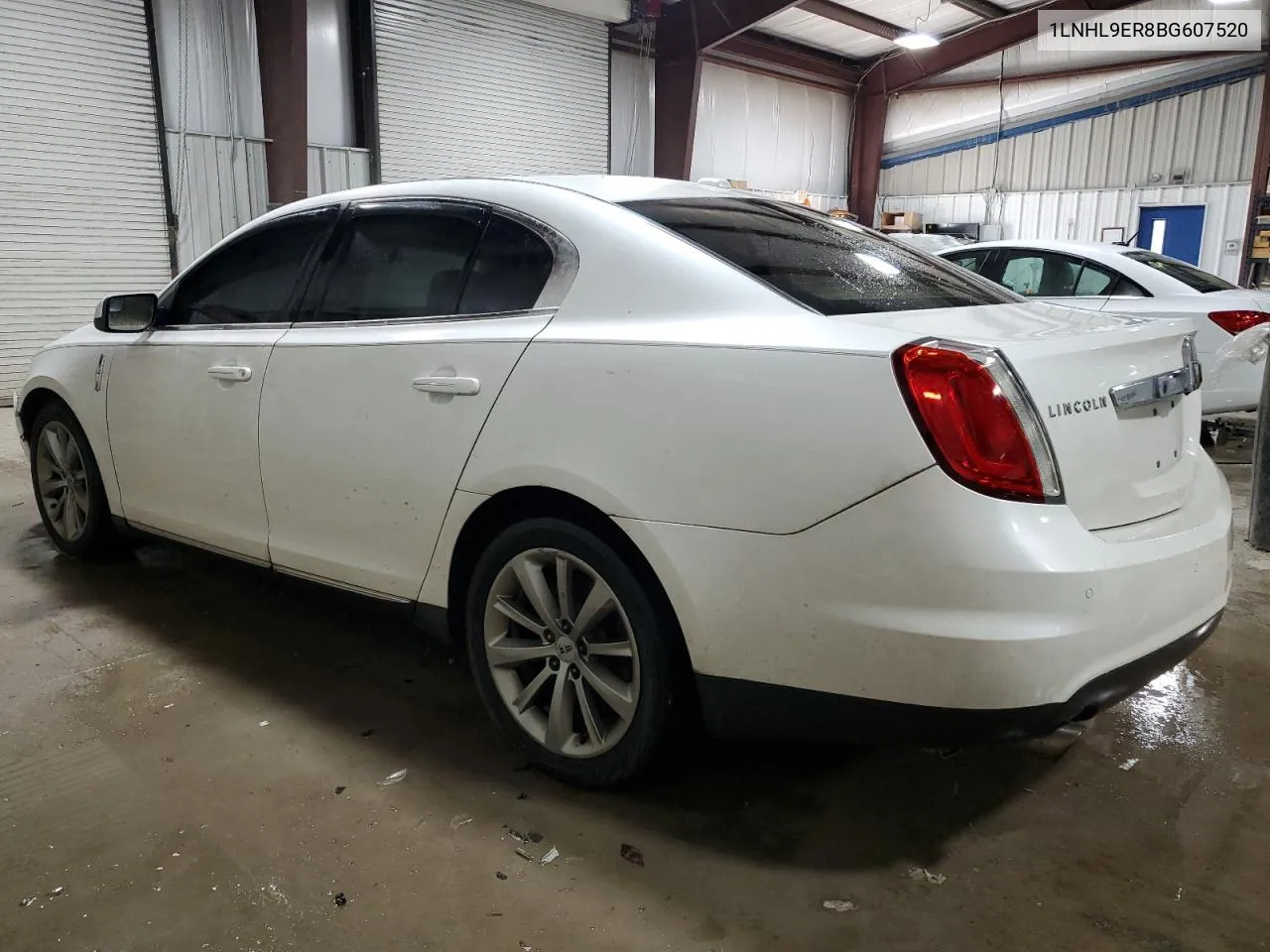 1LNHL9ER8BG607520 2011 Lincoln Mks