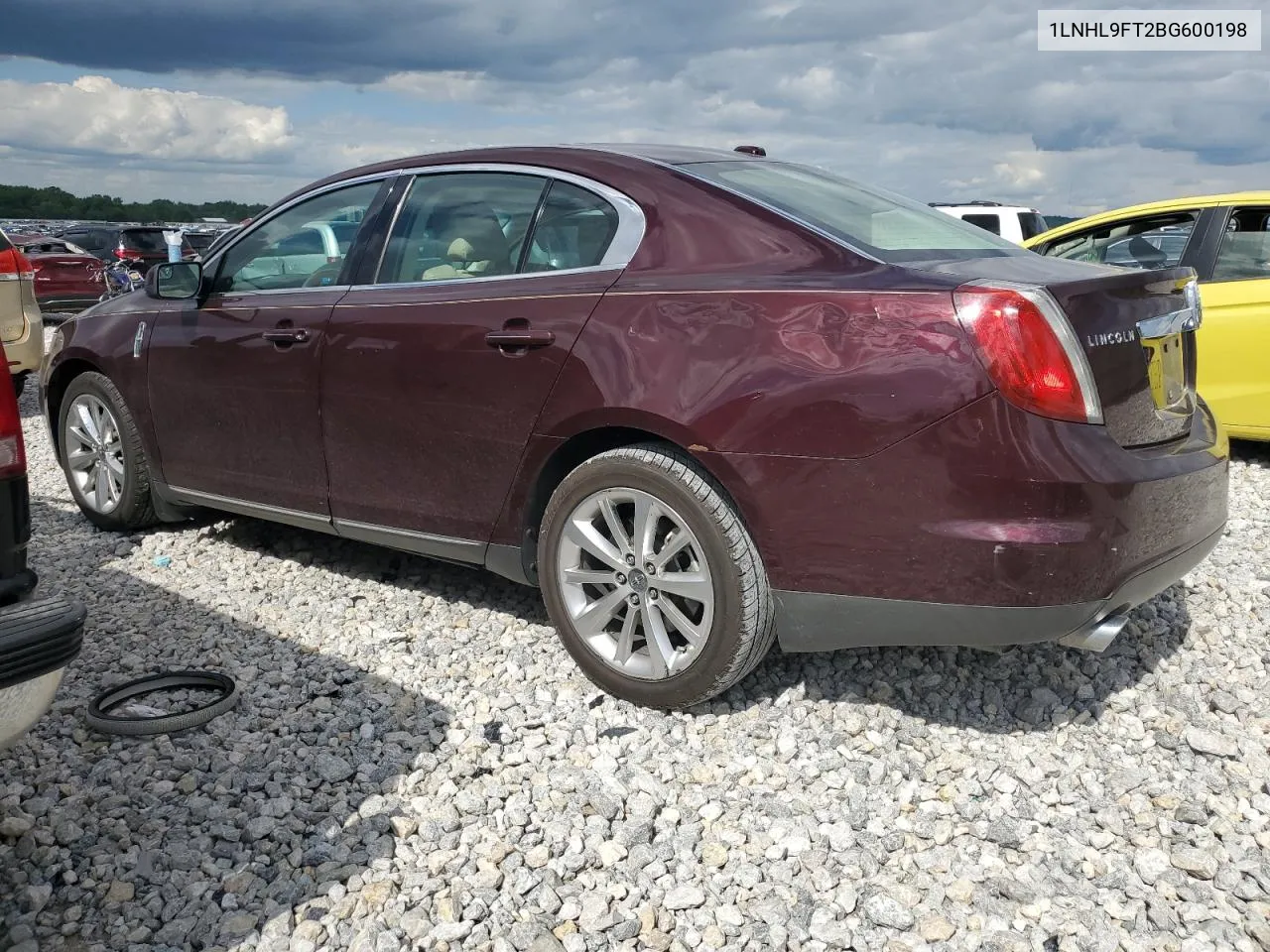 1LNHL9FT2BG600198 2011 Lincoln Mks