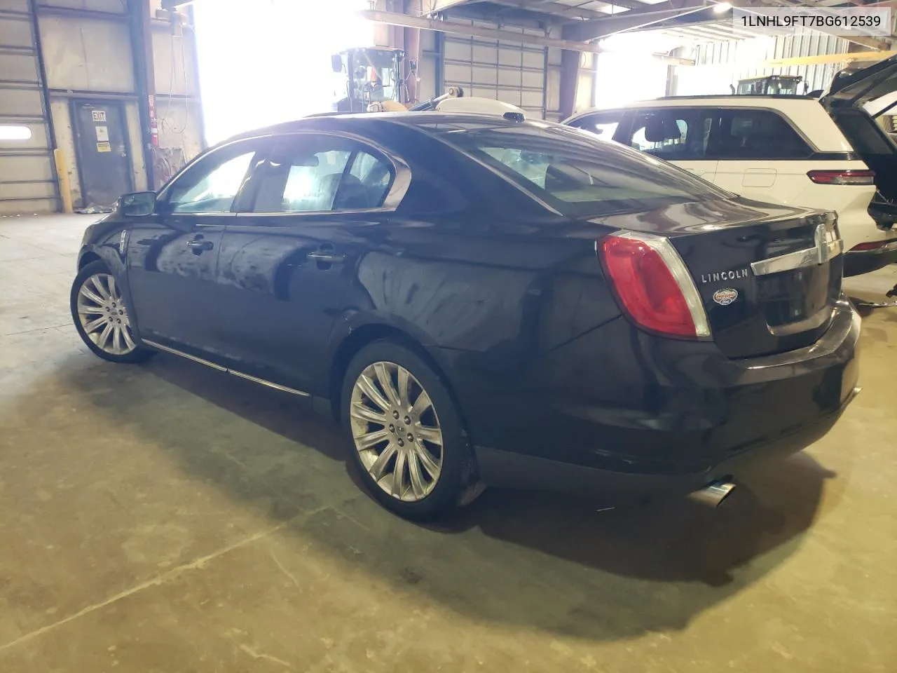 1LNHL9FT7BG612539 2011 Lincoln Mks