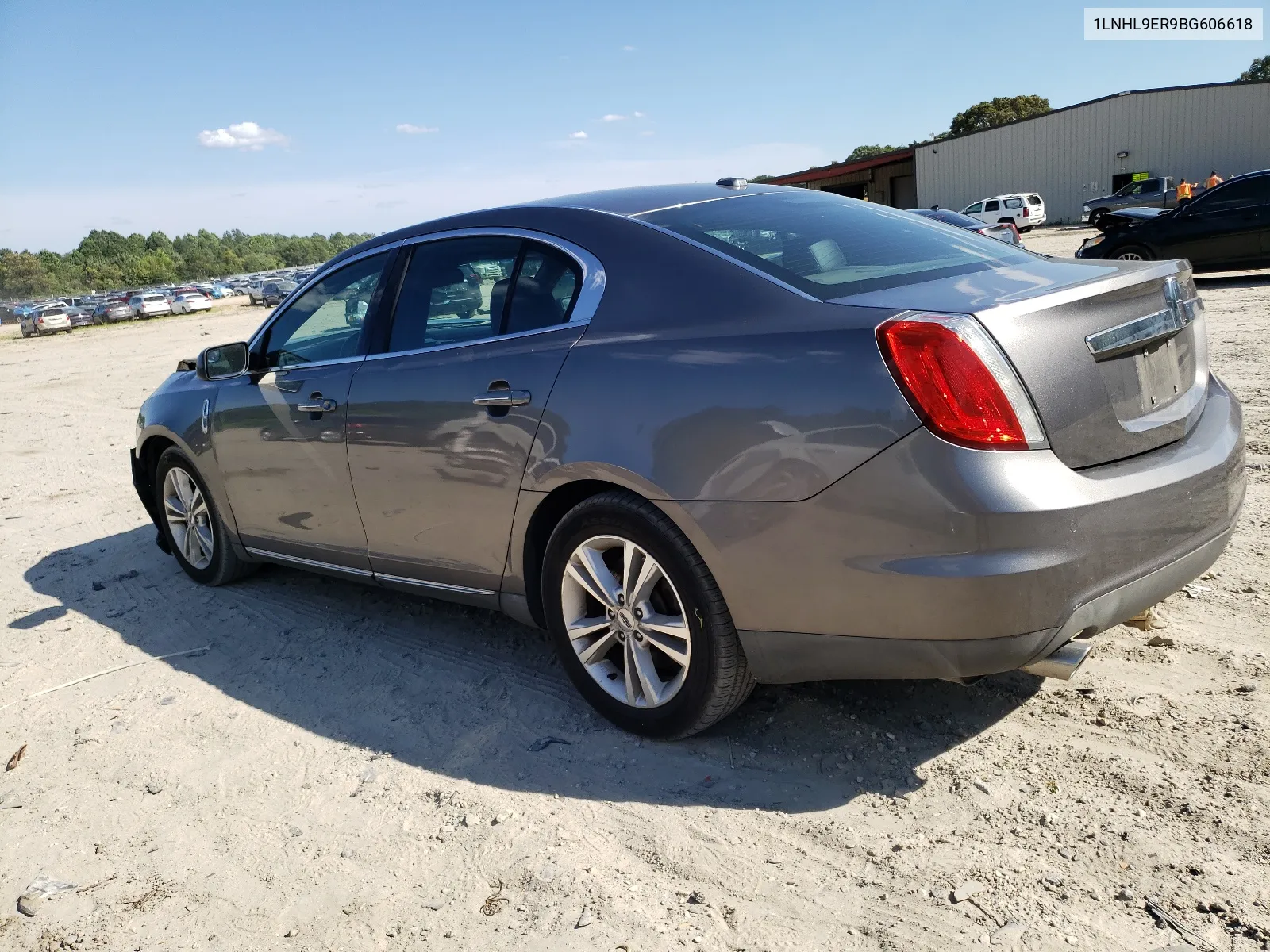 1LNHL9ER9BG606618 2011 Lincoln Mks