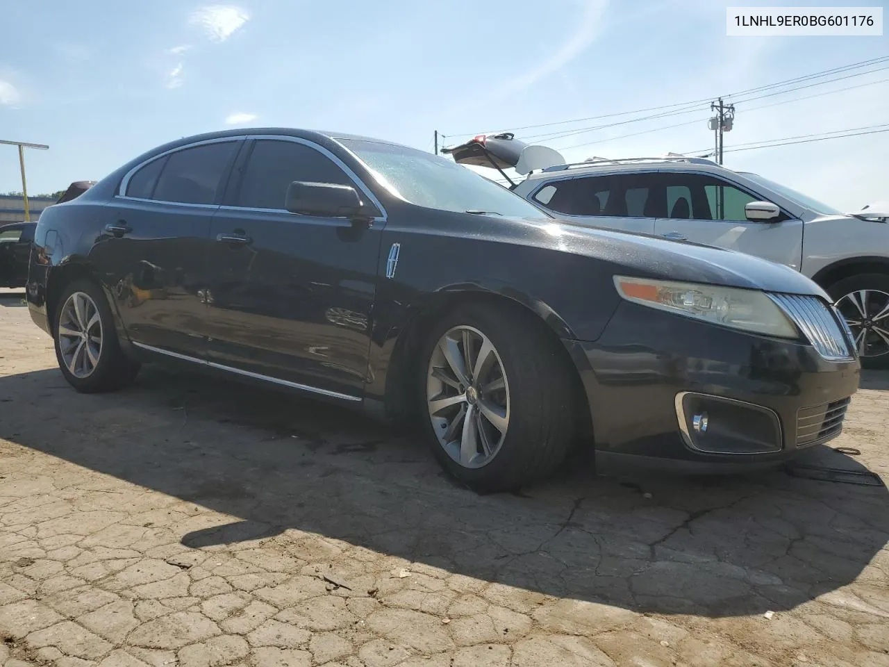 1LNHL9ER0BG601176 2011 Lincoln Mks