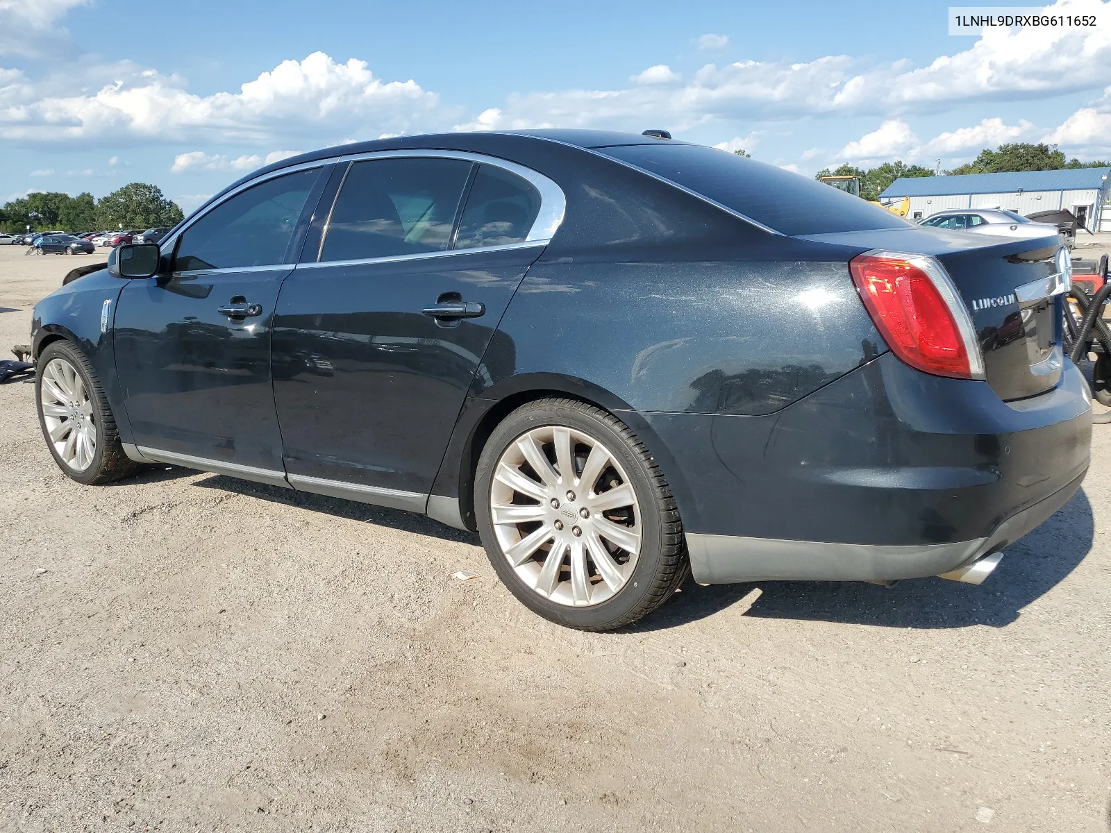 1LNHL9DRXBG611652 2011 Lincoln Mks