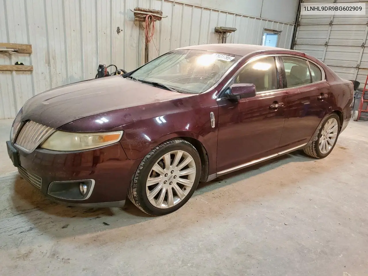 1LNHL9DR9BG602909 2011 Lincoln Mks