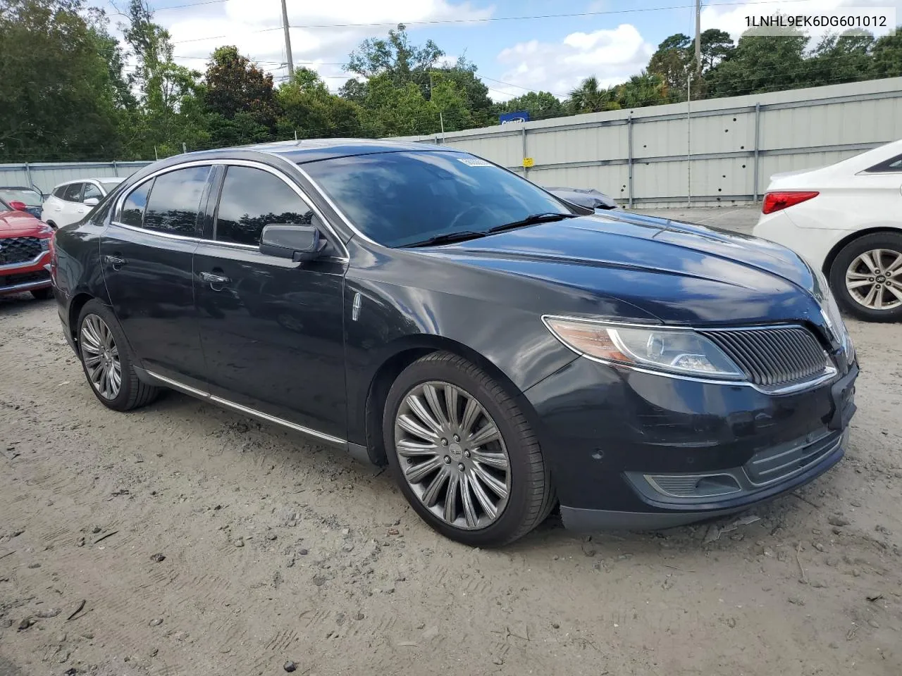 1LNHL9EK6DG601012 2013 Lincoln Mks