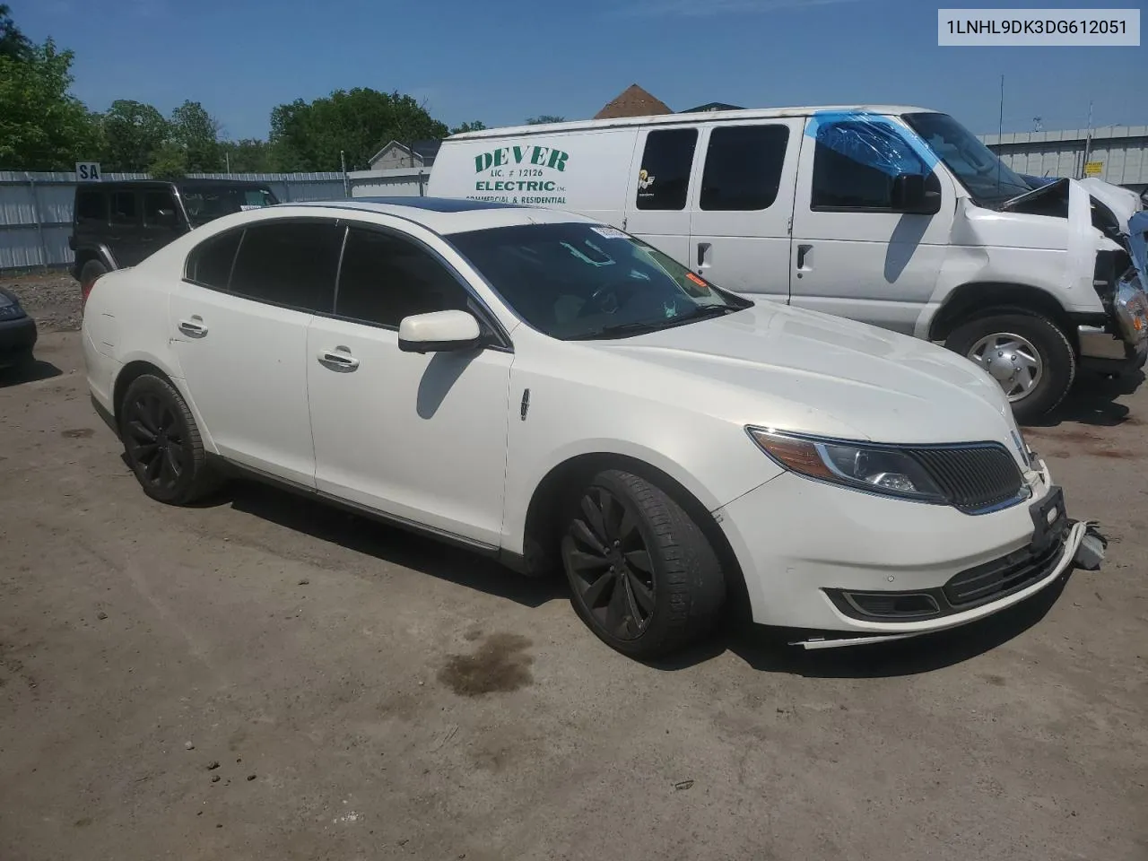 1LNHL9DK3DG612051 2013 Lincoln Mks