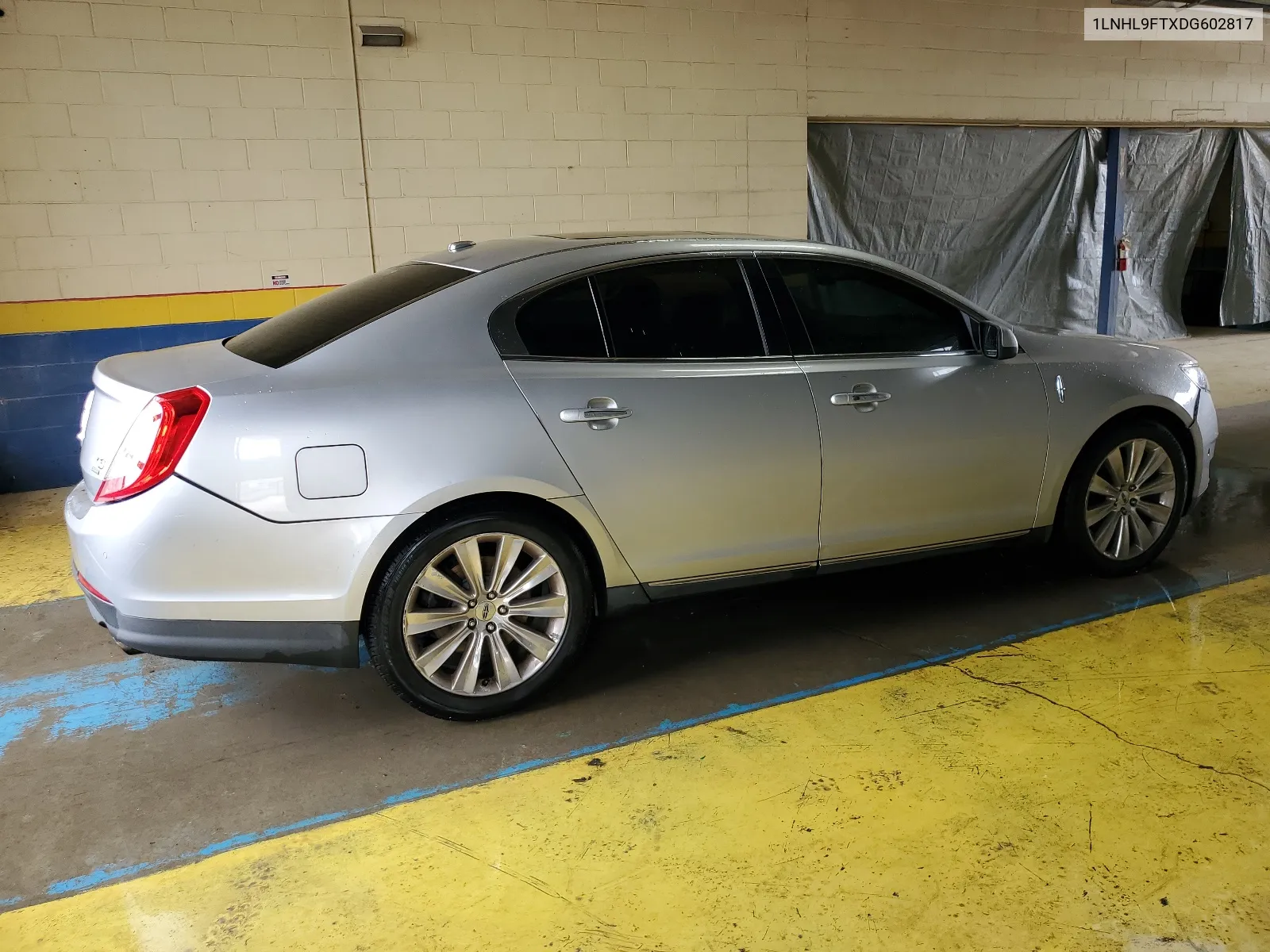 1LNHL9FTXDG602817 2013 Lincoln Mks