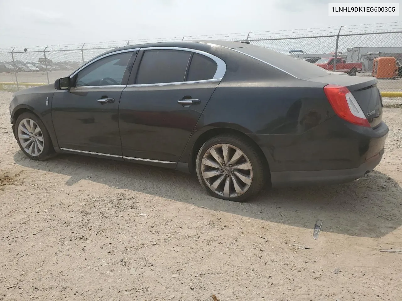 1LNHL9DK1EG600305 2014 Lincoln Mks