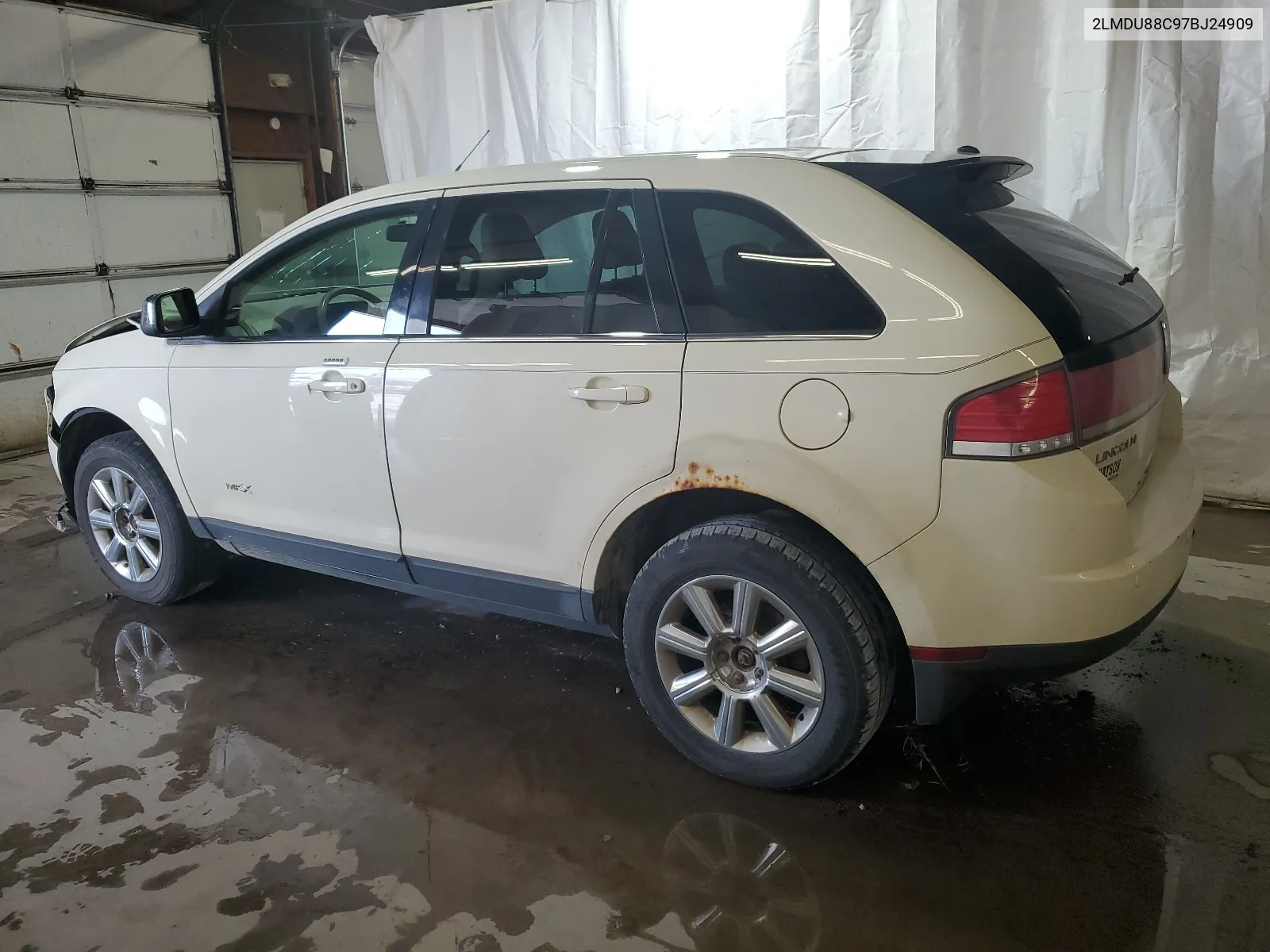 2007 Lincoln Mkx VIN: 2LMDU88C97BJ24909 Lot: 64063454