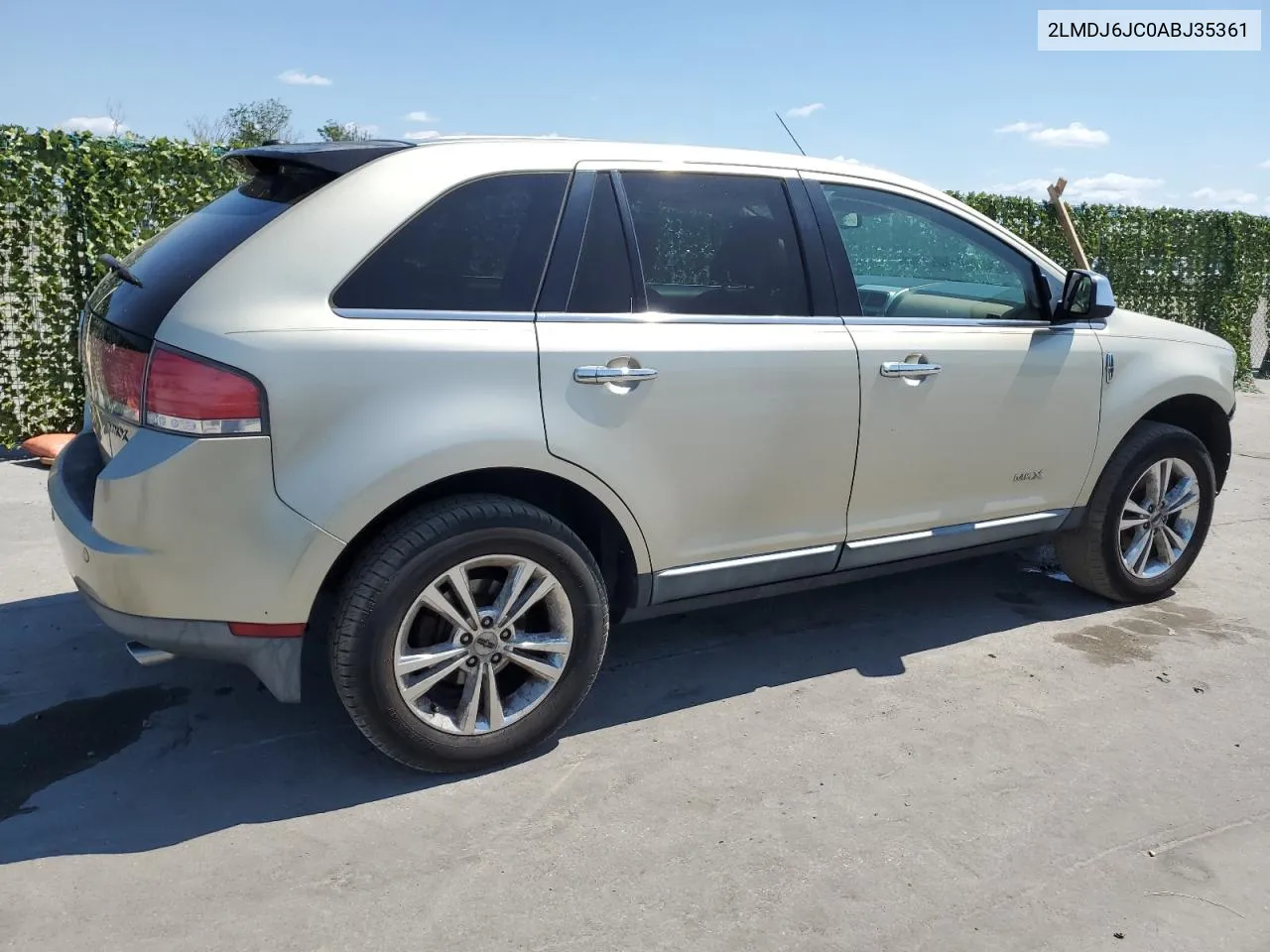 2010 Lincoln Mkx VIN: 2LMDJ6JC0ABJ35361 Lot: 55833264