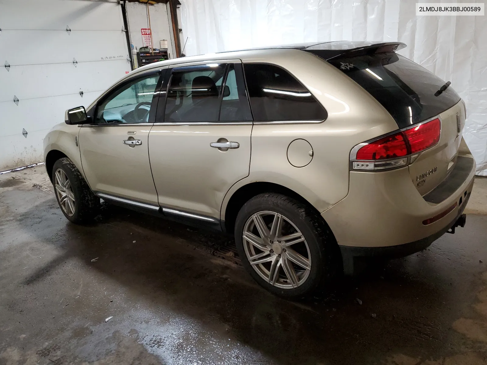 2LMDJ8JK3BBJ00589 2011 Lincoln Mkx