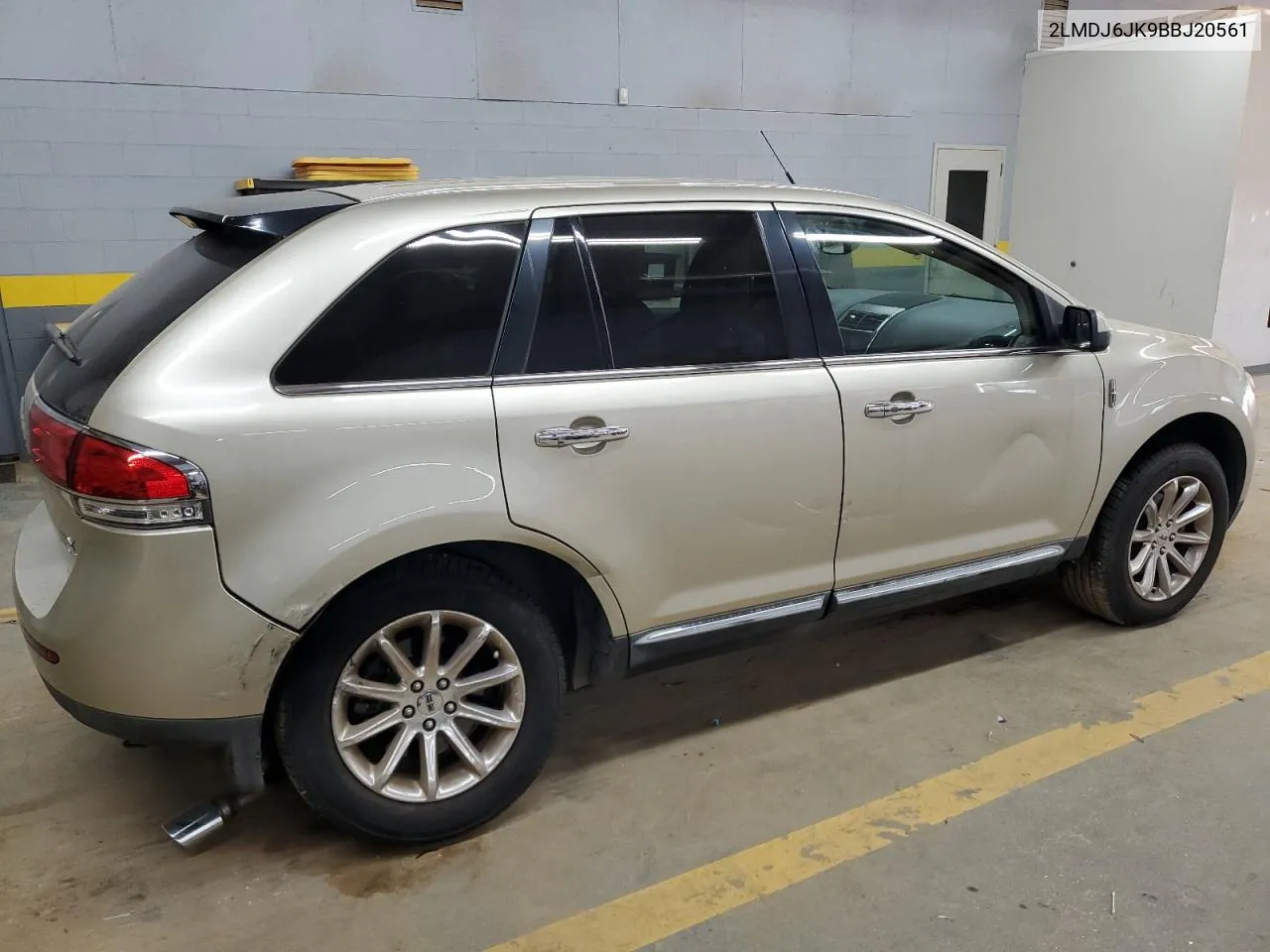 2LMDJ6JK9BBJ20561 2011 Lincoln Mkx