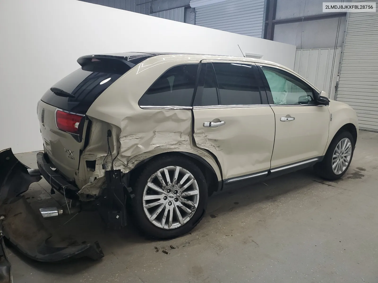 2015 Lincoln Mkx VIN: 2LMDJ8JKXFBL28756 Lot: 61295594