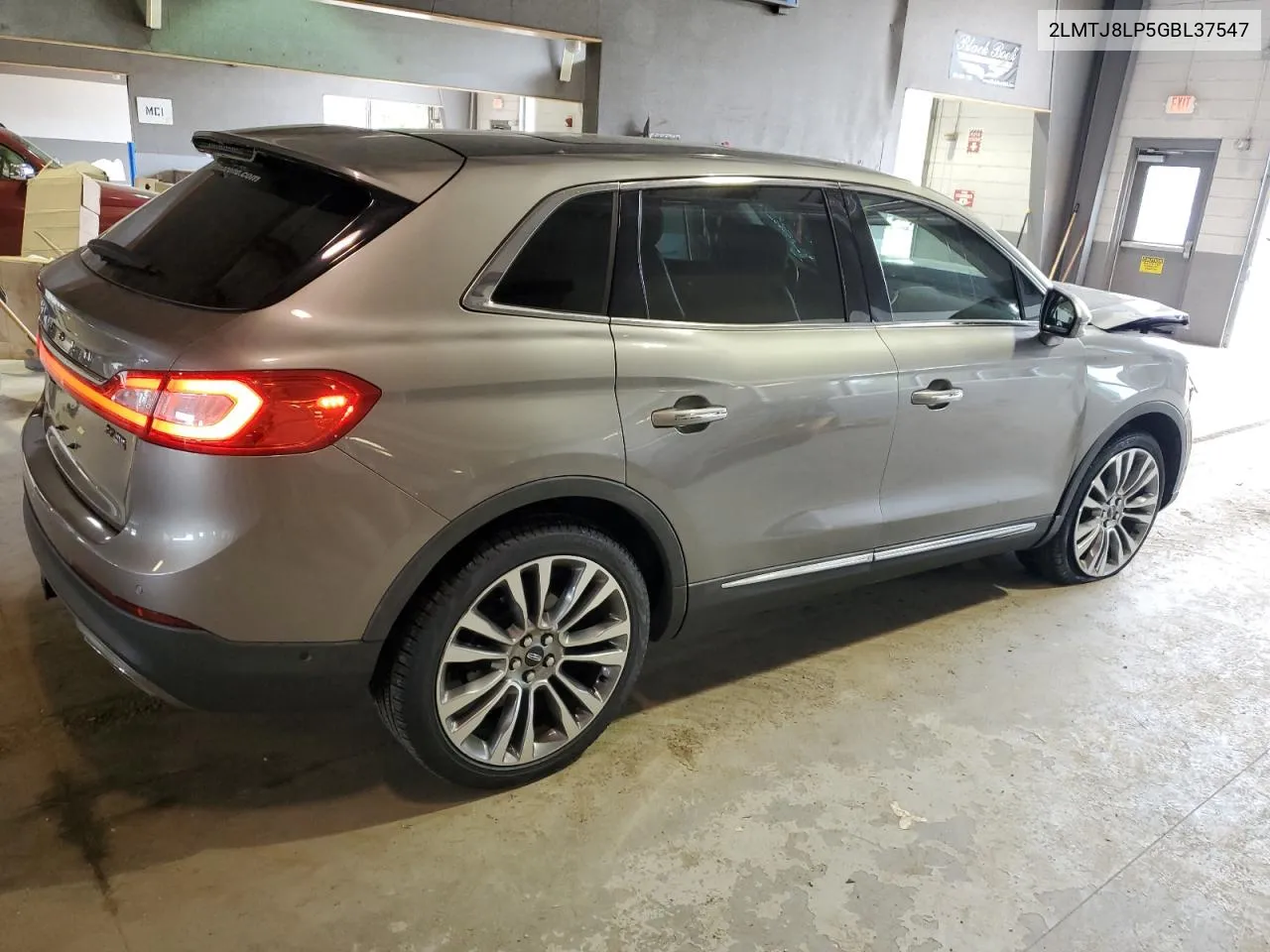 2LMTJ8LP5GBL37547 2016 Lincoln Mkx Reserve