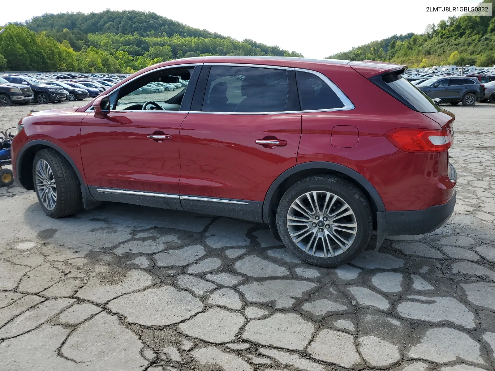 2LMTJ8LR1GBL50832 2016 Lincoln Mkx Reserve