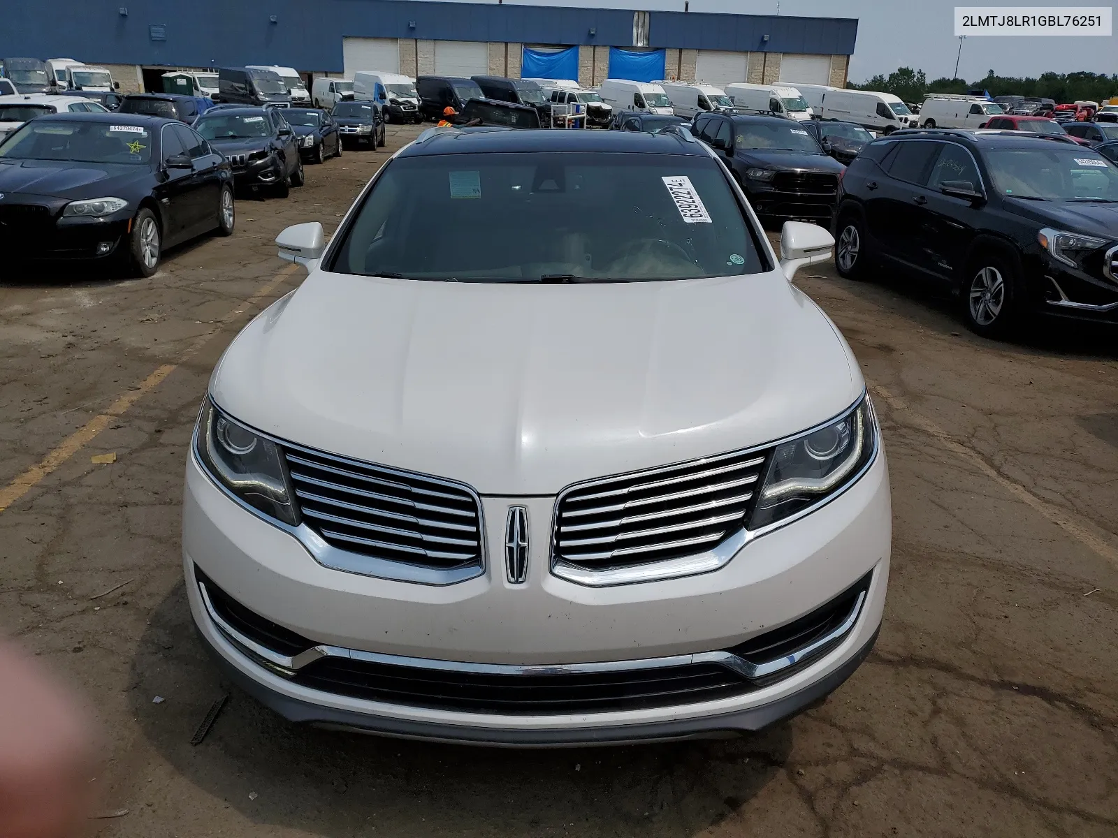 2LMTJ8LR1GBL76251 2016 Lincoln Mkx Reserve