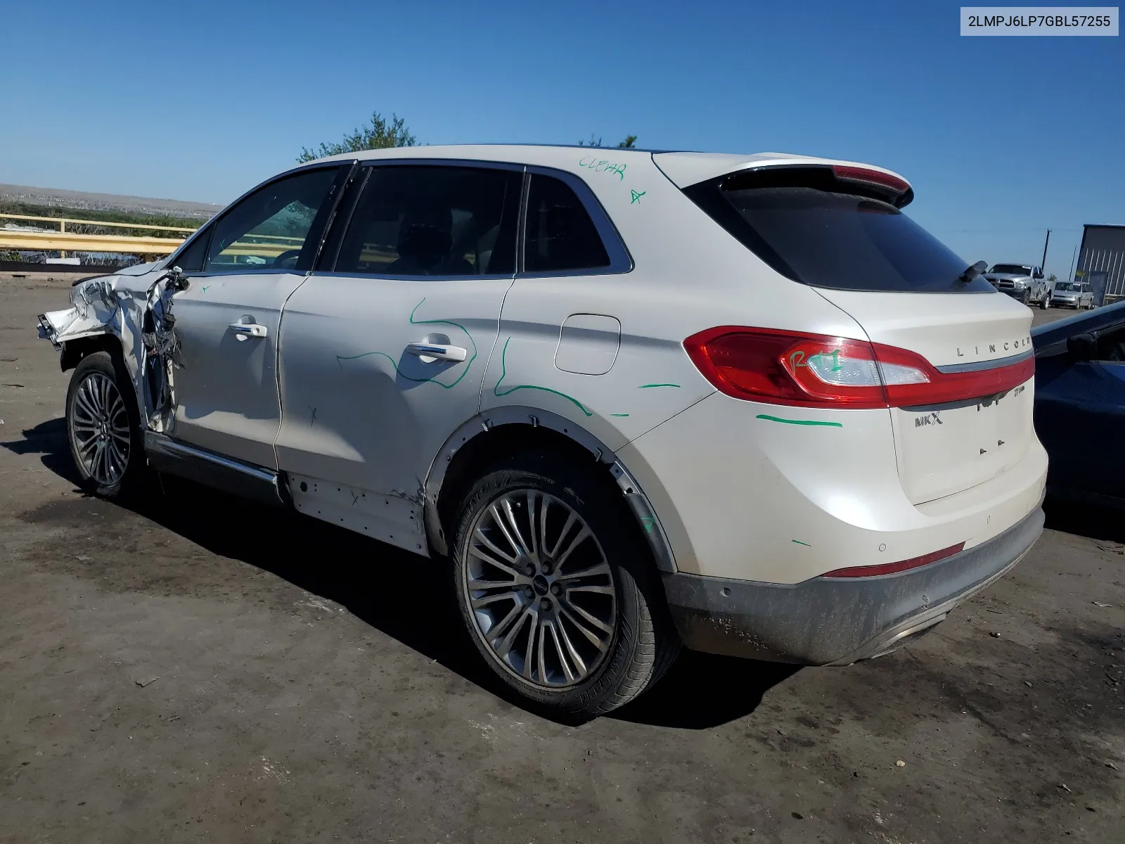 2LMPJ6LP7GBL57255 2016 Lincoln Mkx Reserve