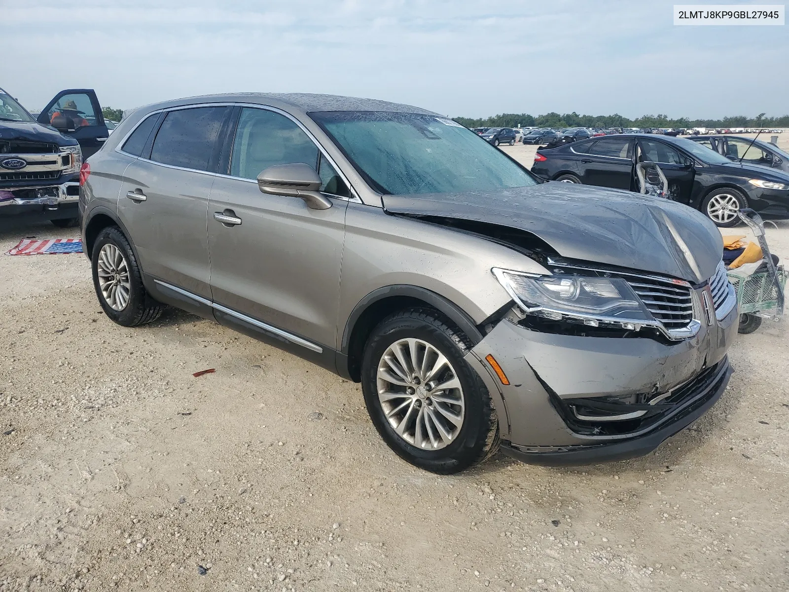 2LMTJ8KP9GBL27945 2016 Lincoln Mkx Select