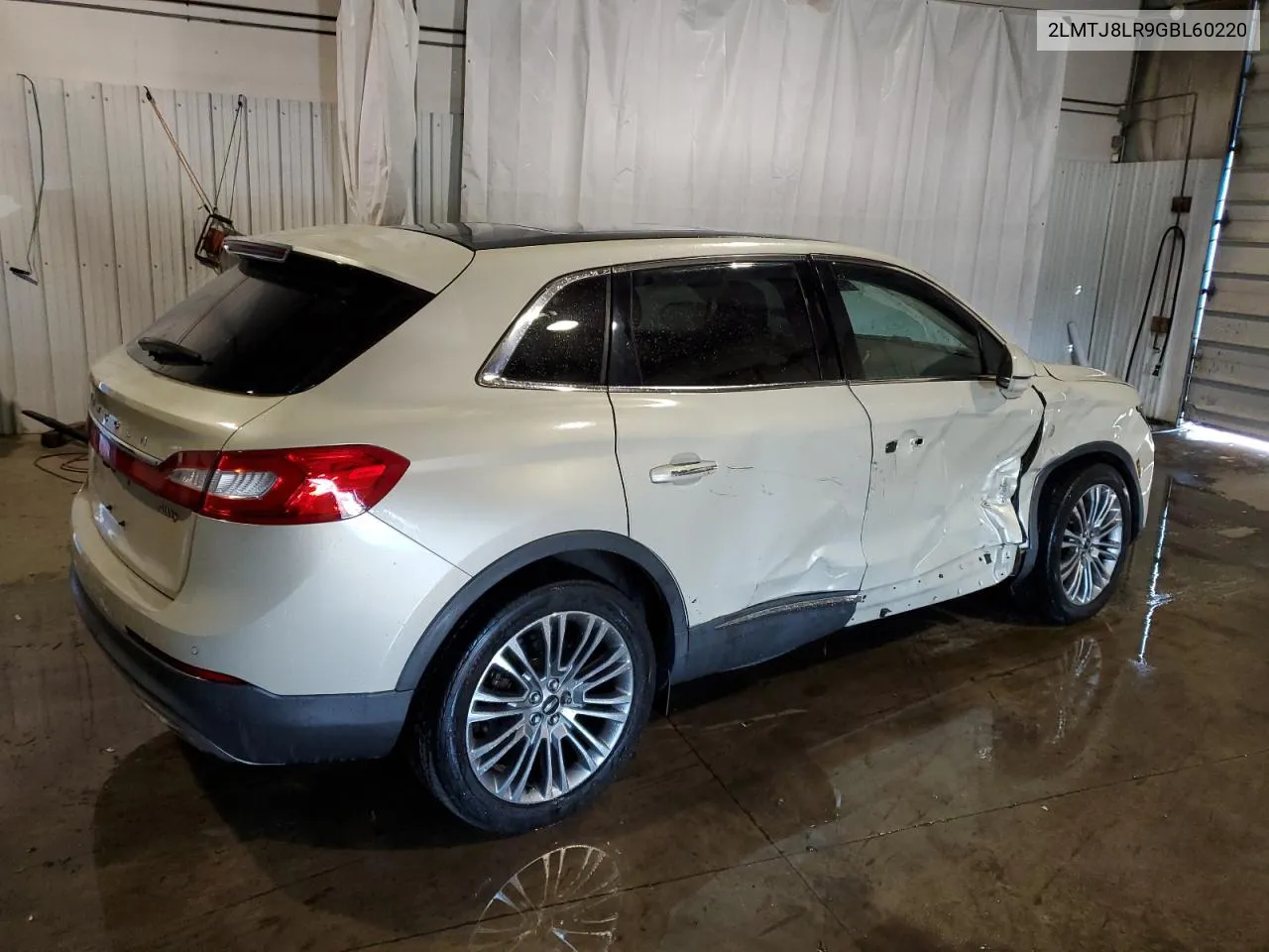 2LMTJ8LR9GBL60220 2016 Lincoln Mkx Reserve