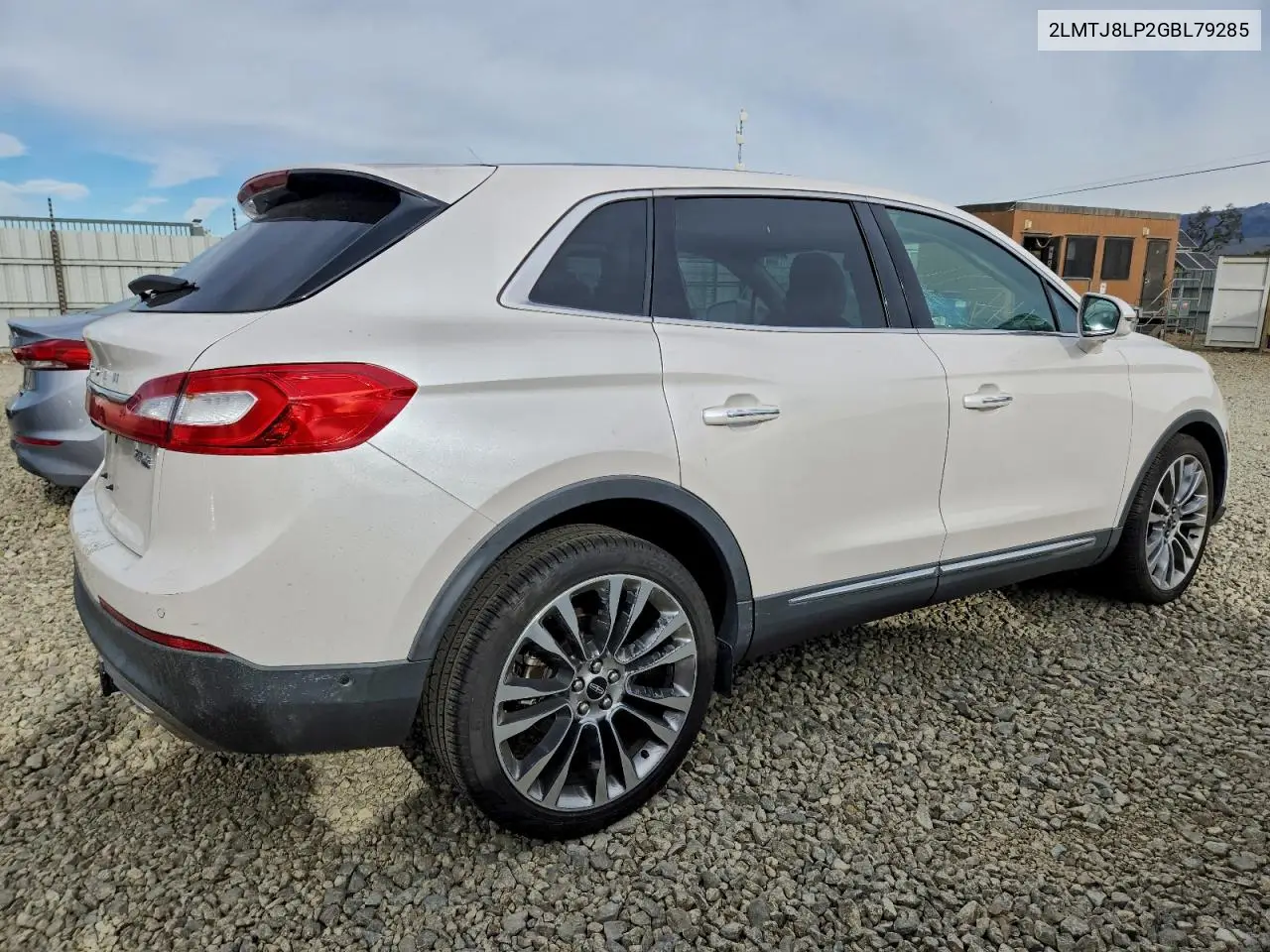 2LMTJ8LP2GBL79285 2016 Lincoln Mkx Reserve
