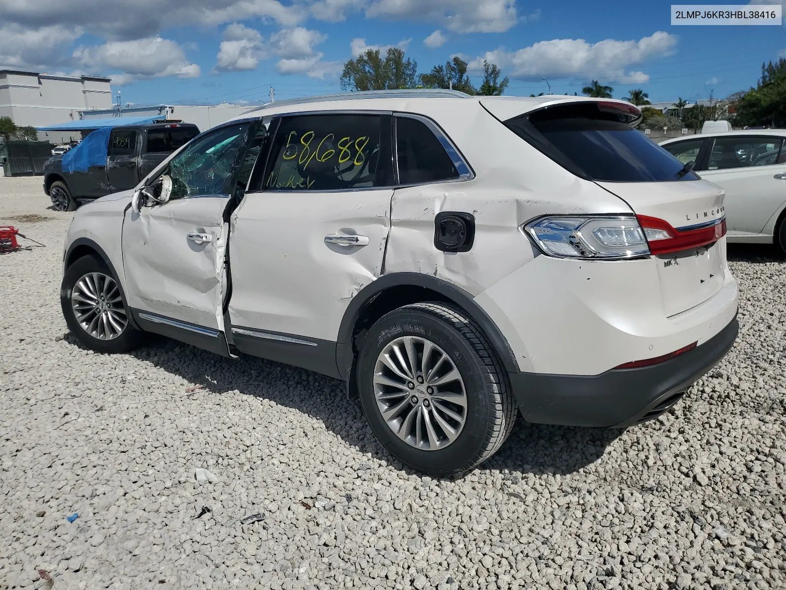 2LMPJ6KR3HBL38416 2017 Lincoln Mkx Select