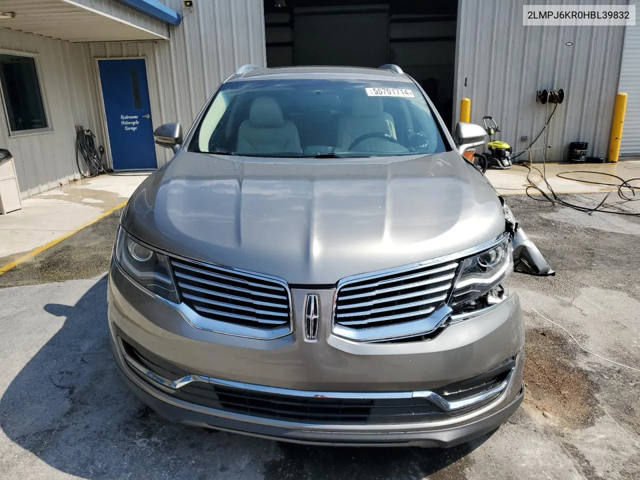 2LMPJ6KR0HBL39832 2017 Lincoln Mkx Select