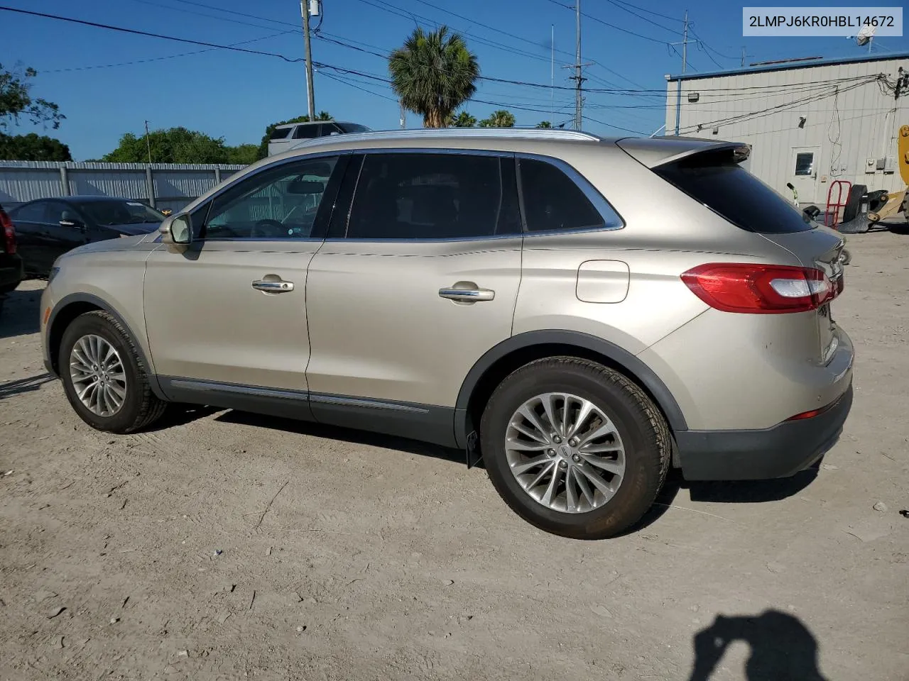 2LMPJ6KR0HBL14672 2017 Lincoln Mkx Select