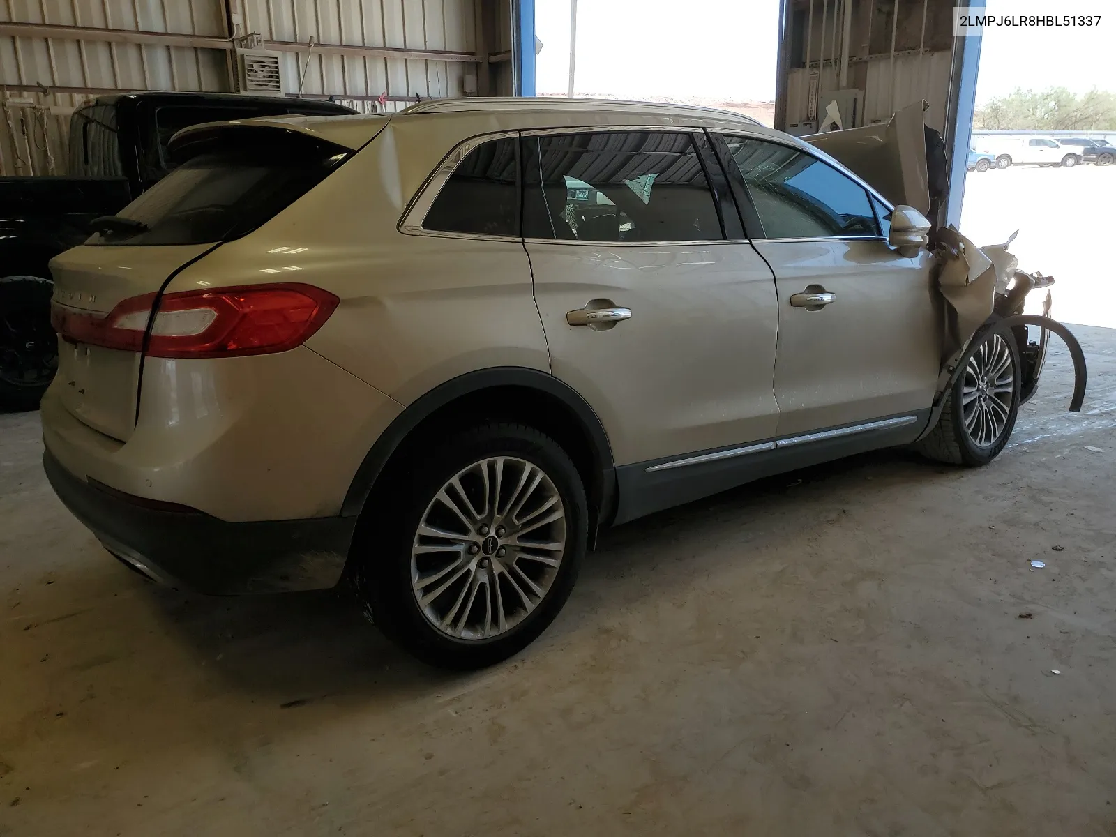 2LMPJ6LR8HBL51337 2017 Lincoln Mkx Reserve